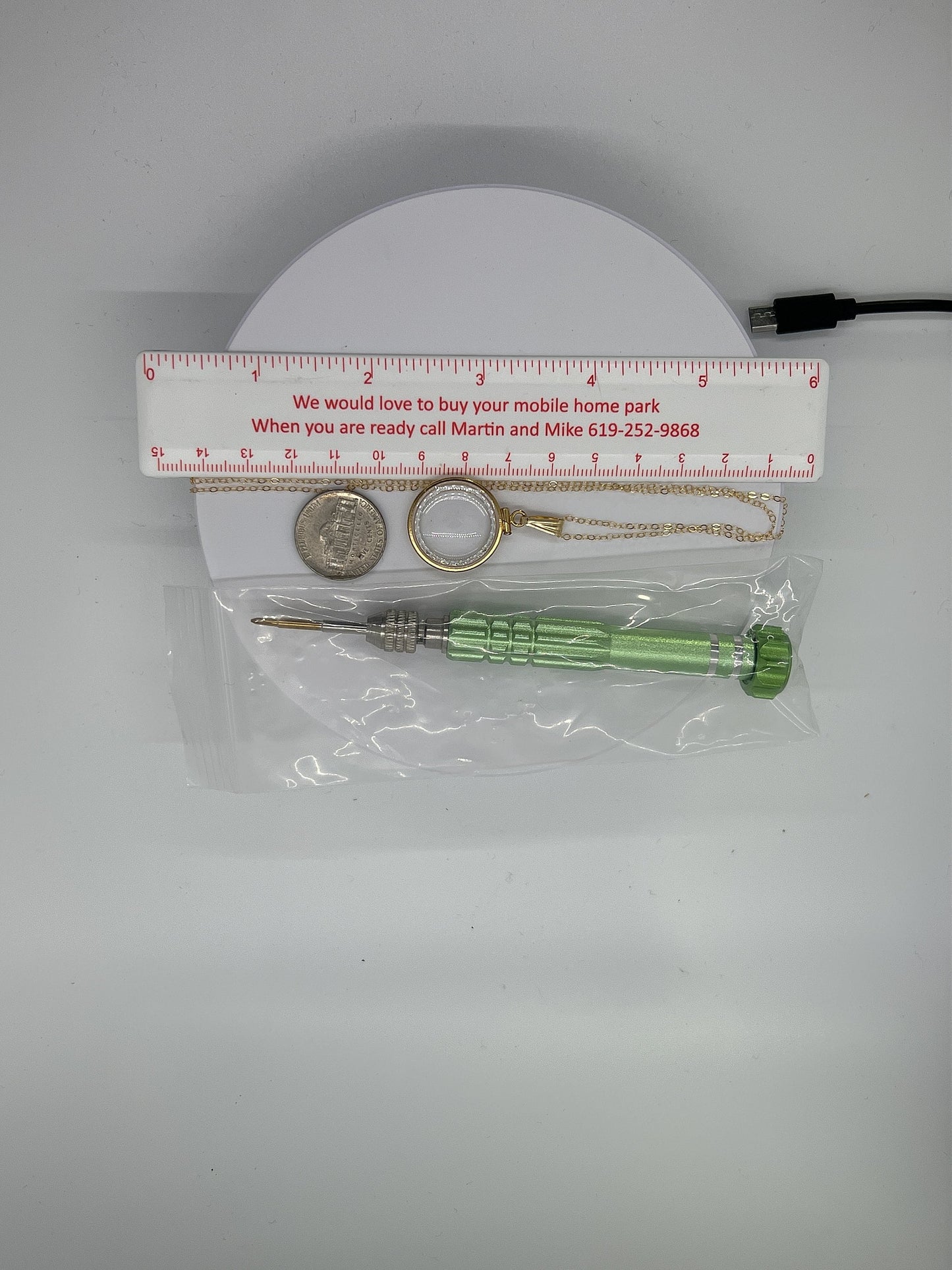 14k Solid Gold Diamond Edge Empty 22 mm Handmade shaker Locket w/ FREE small SCREW DRIVER waiting for your little treasures, with chain