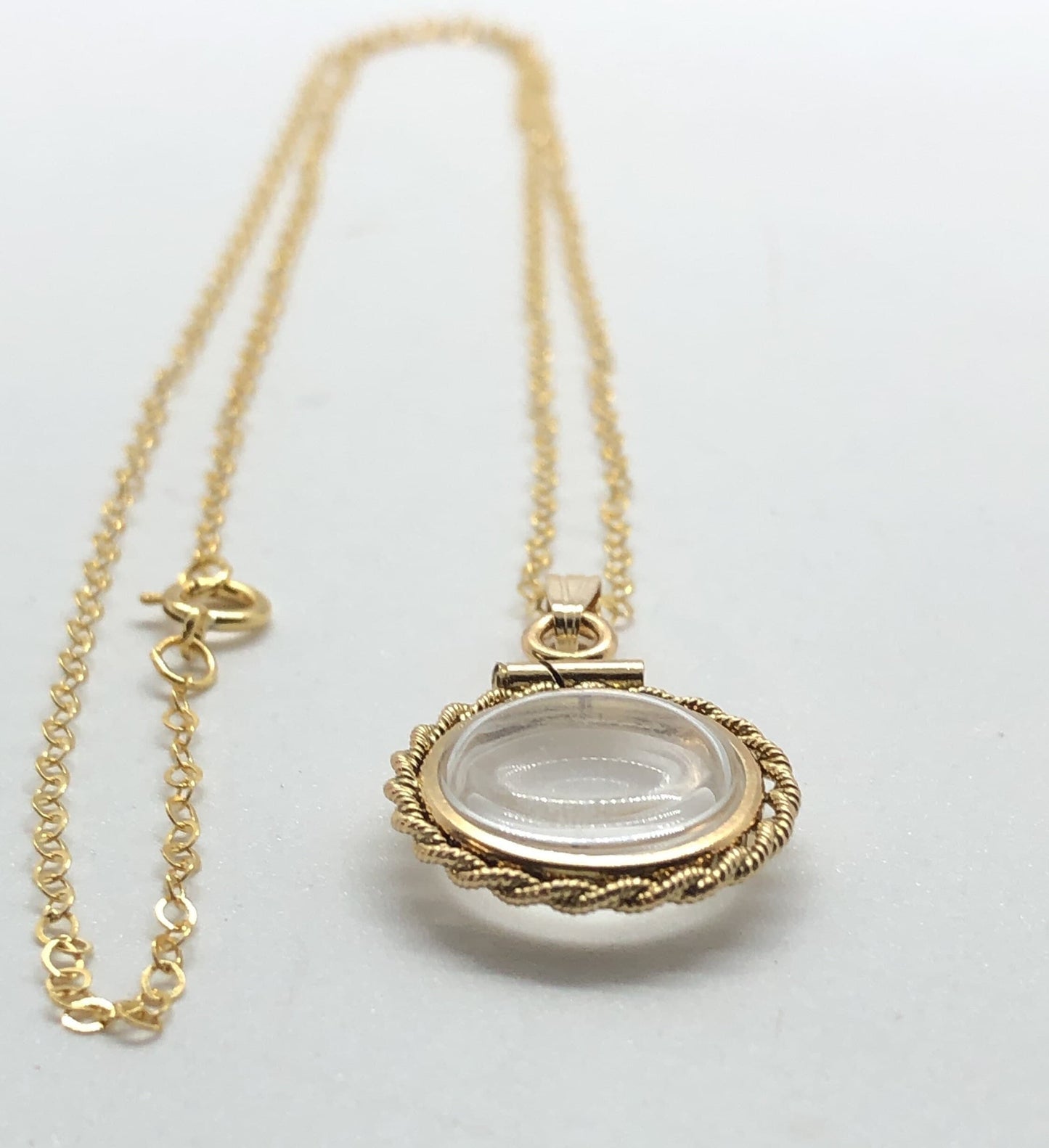 Empty 12.5 mm Handmade 14k gold filled shaker locket with twisted rope addition FREE SCREWDRIVER INCLUDED , waiting for your small treasures