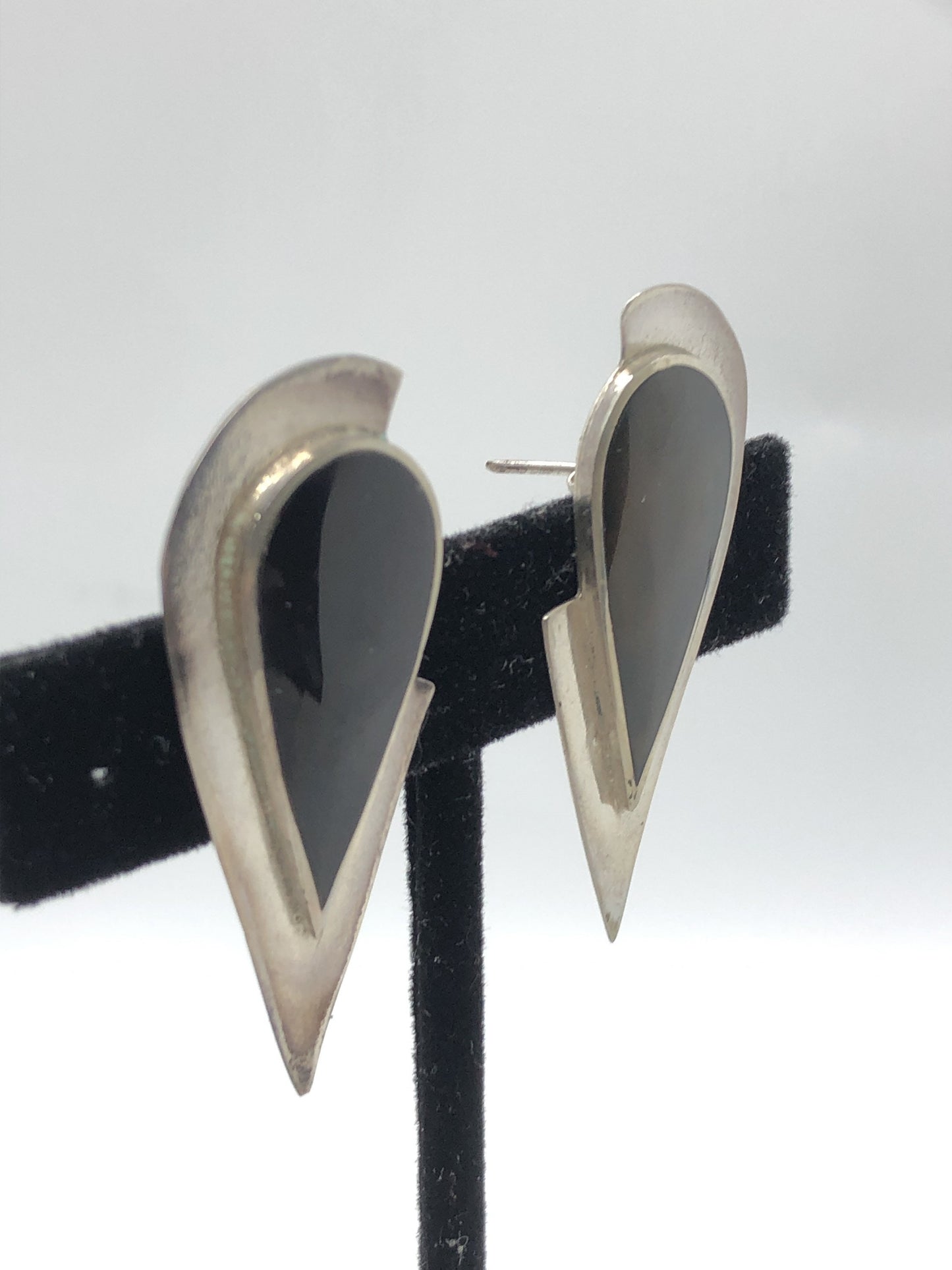 Handmade Sterling and Onyx post back Indonesia, Vintage new old stock, Beautiful tear drop shape