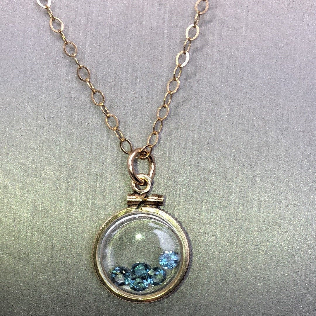 Vintage Topaz Shaker Locket 12k gold filled with five beautiful faceted genuine round cut 3mm gemstones, November birthstone New Old Stock