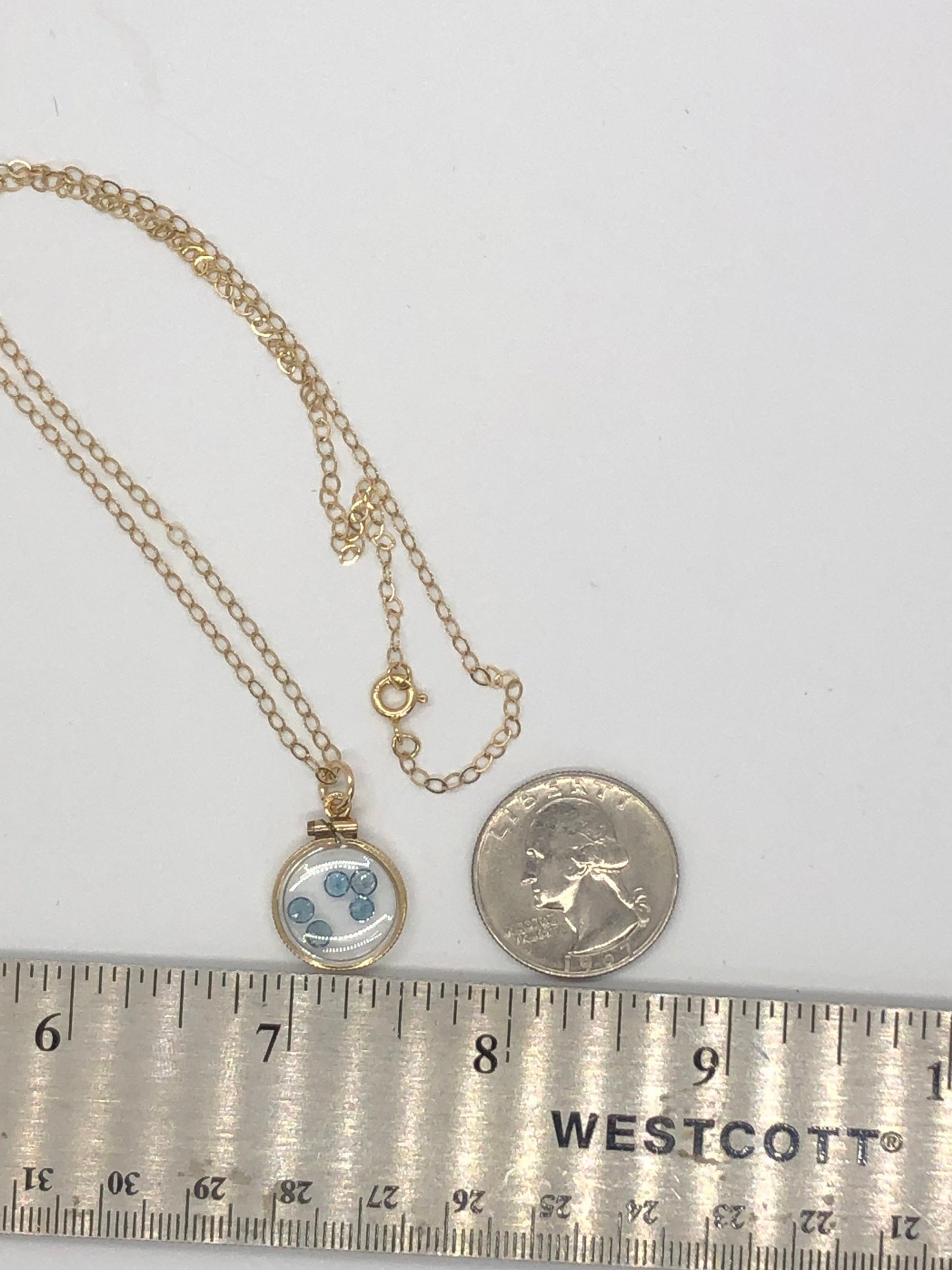 Vintage Topaz Shaker Locket 12k gold filled with five beautiful faceted genuine round cut 3mm gemstones, November birthstone New Old Stock