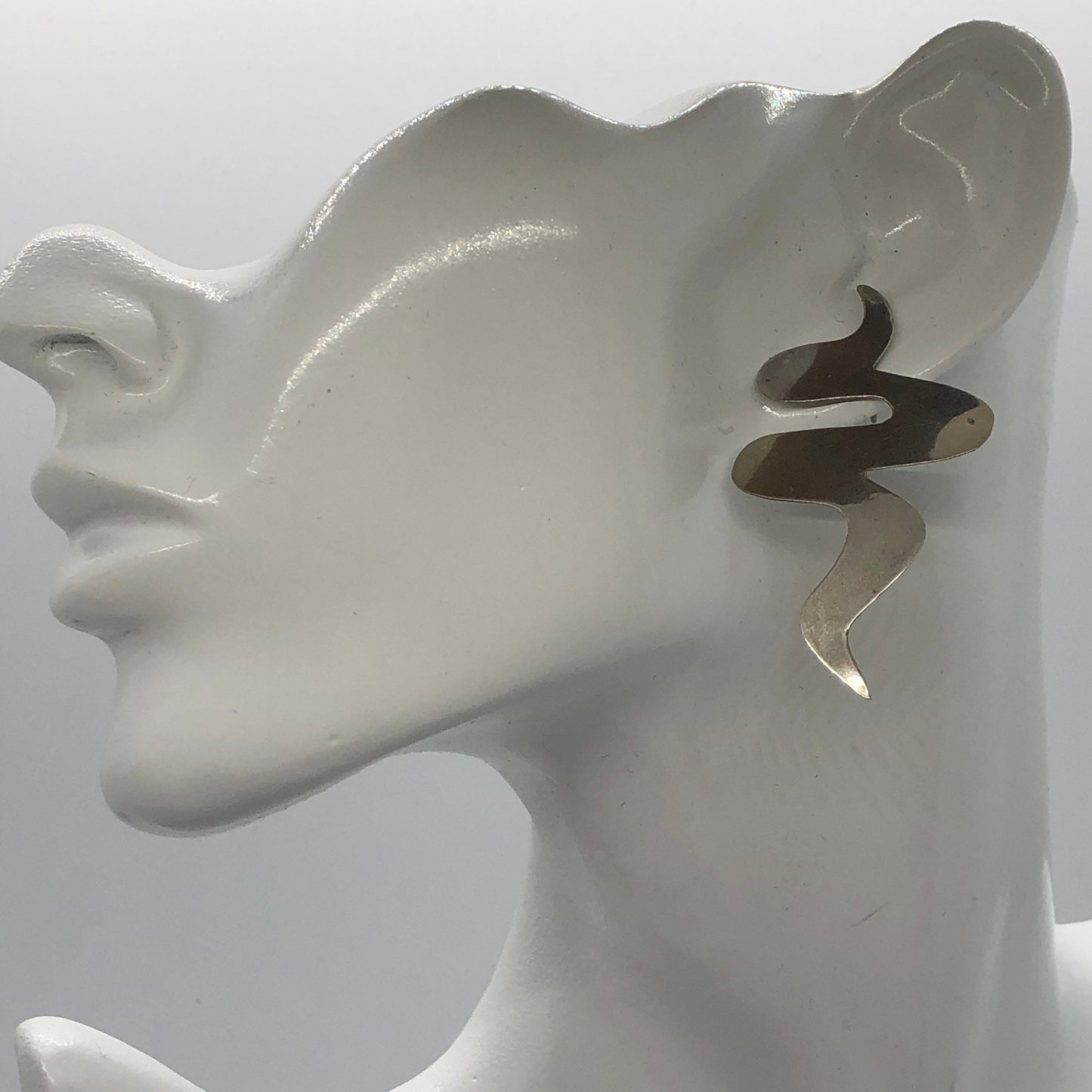 Large Vintage Handmade Sterling Silver Earrings Indonesia, Vintage old stock, Beautiful Movement design