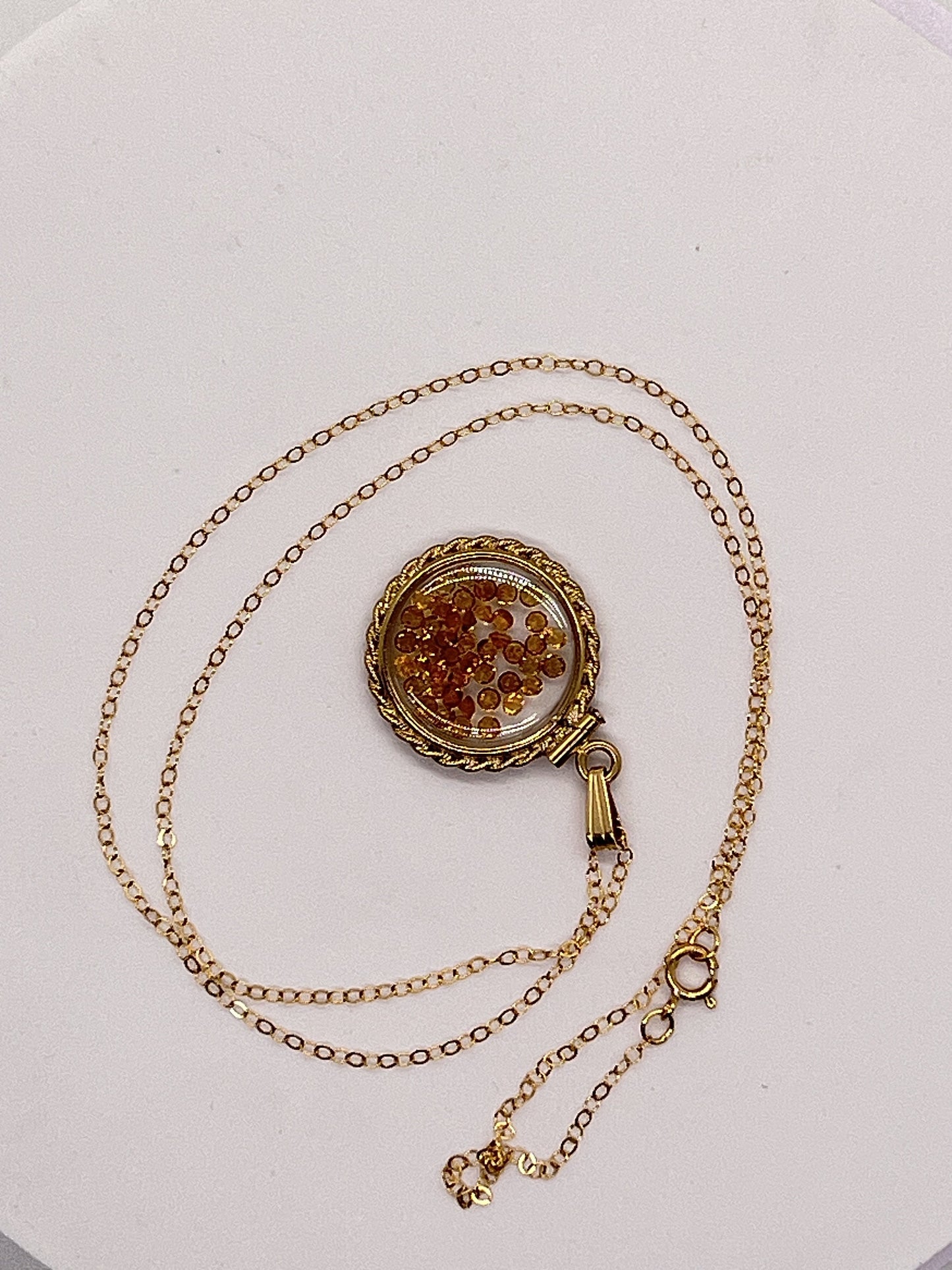 Hand Made 21 mm Nickel Size 14k Gold Filled Lucite Citrine Shaker Locket with ROPE EDGE, beautiful November Birthstone.