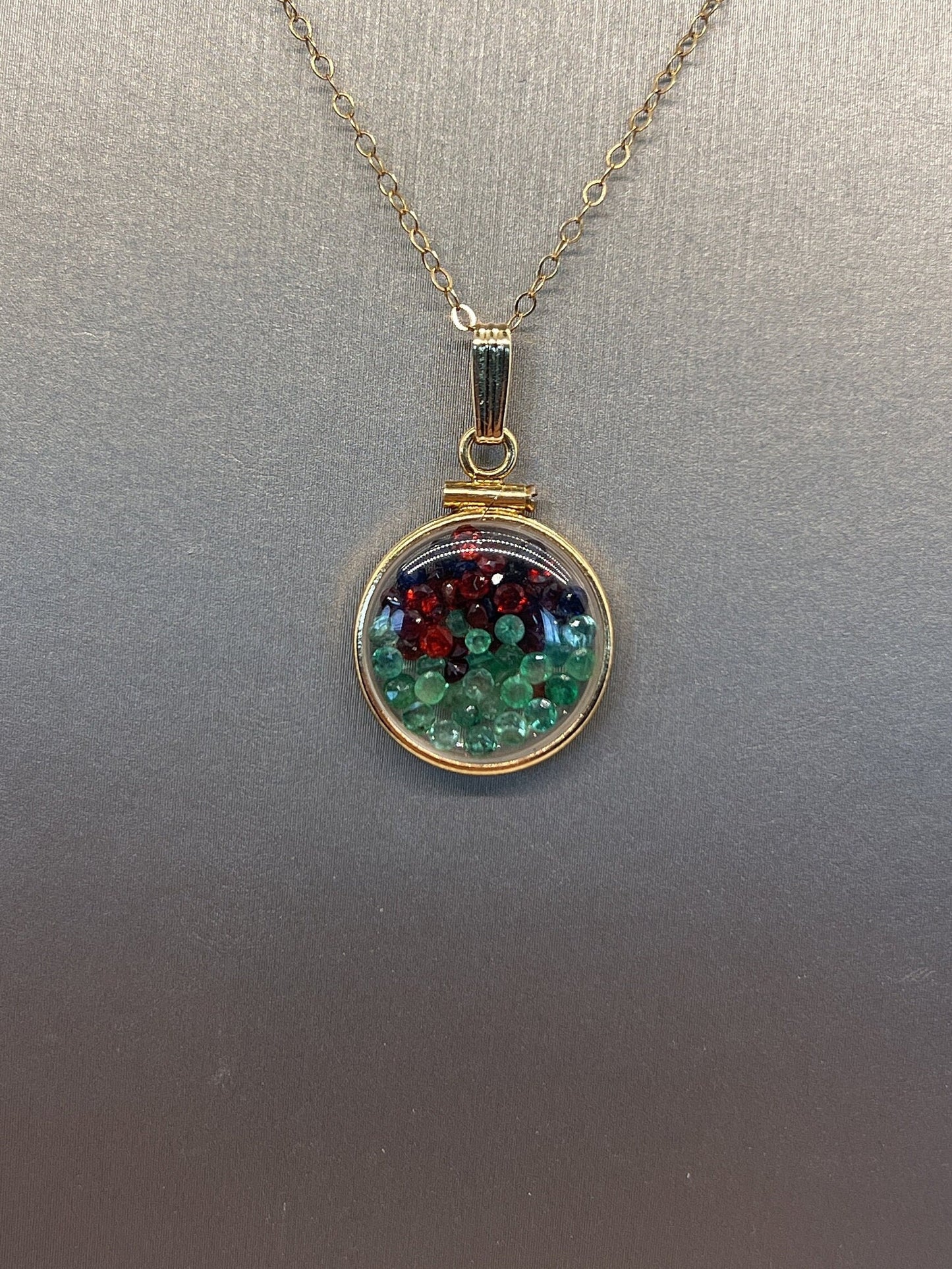 Solid 14k Gold Lucite Handmade 4.4 TCW mix of garnet, emerald, sapphire Shaker Locket. Round cut Colorful gems. Artistic Series- beautiful