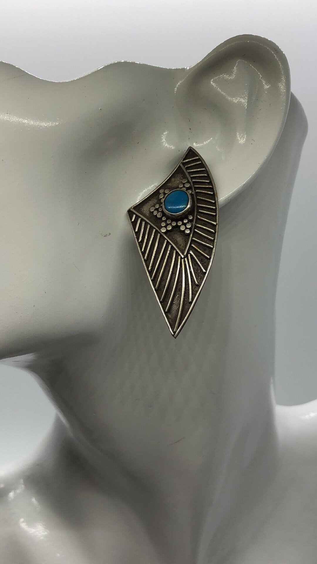Vintage Handmade Sterling Silver and turquoise Earrings Indonesia, Vintage old stock, Beautiful