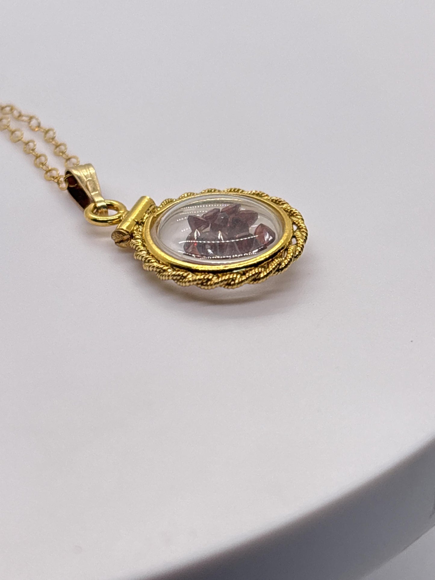 Handmade 12.5 mm 14k gold filled Gemstone Shaker Locket with twisted Rope edge bezel, 0.75 cttw. Red Garnet, Birthstone January