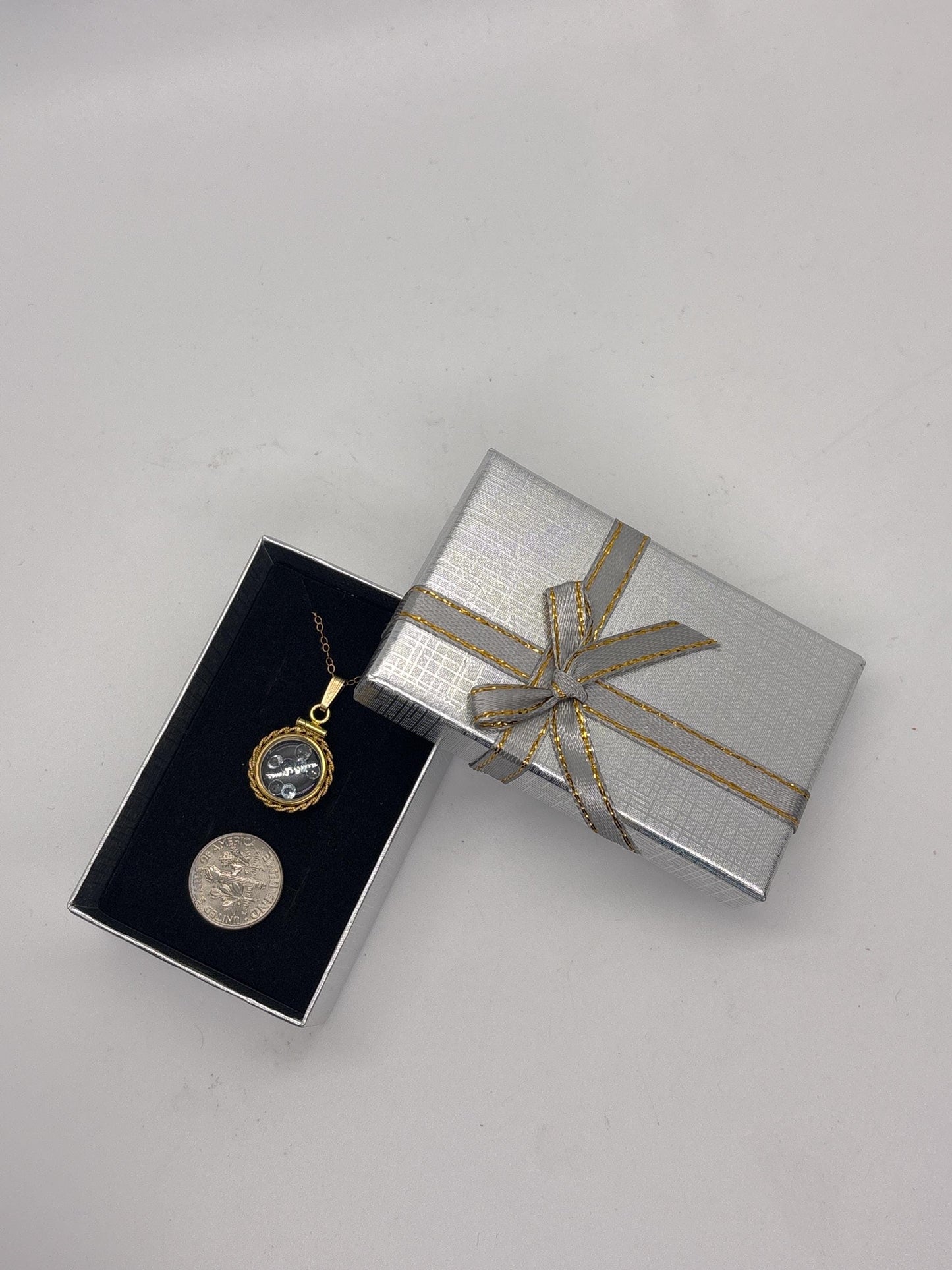 Handmade 12.5 mm 14k gold filled Gemstone Shaker Locket with twisted Rope edge bezel, 0.75 cttw. Sky Blue Topaz, Birthstone December