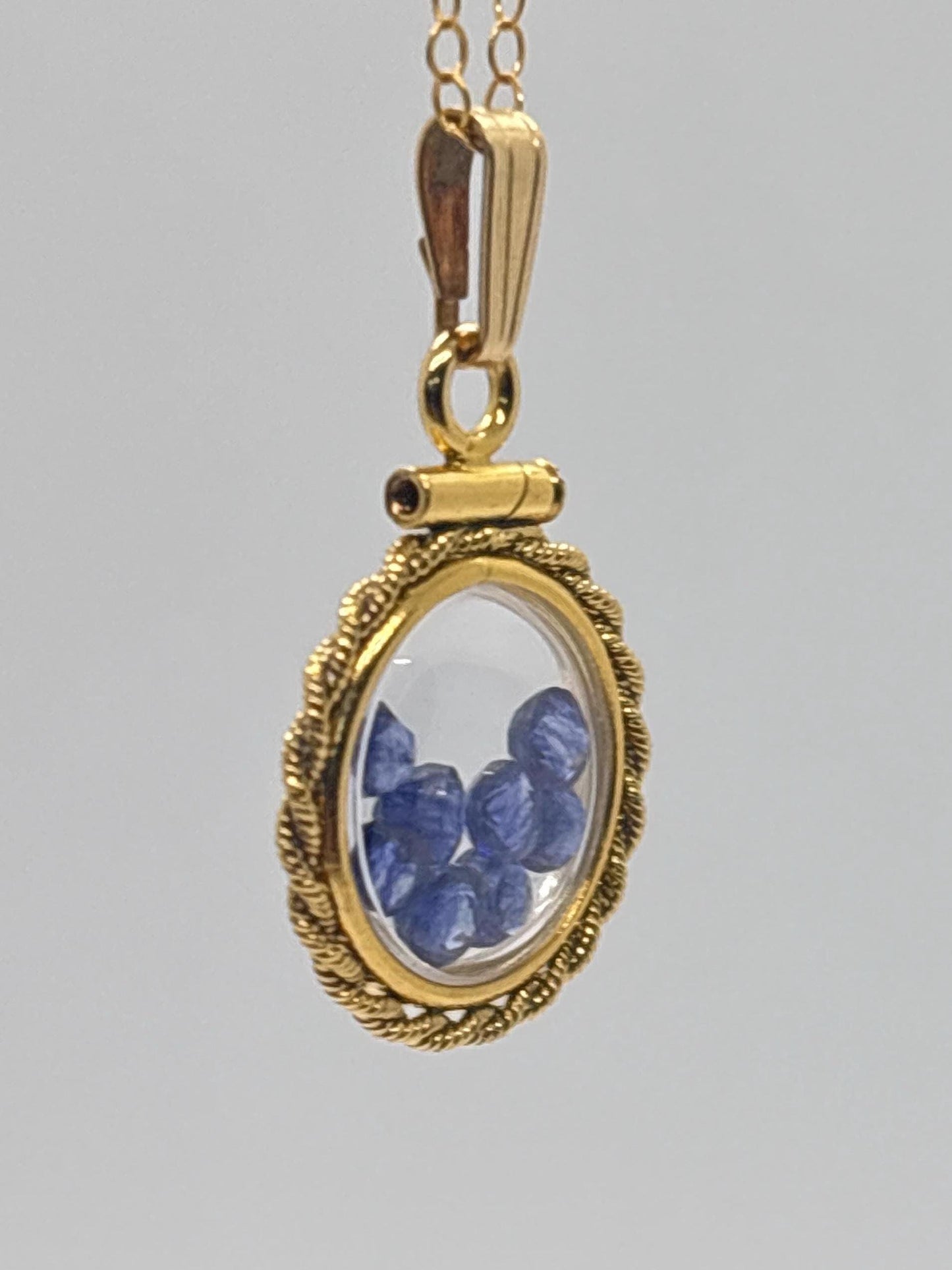 Handmade 12.5 mm 14k gold filled Gemstone Shaker Locket with twisted Rope edge bezel, 0.75 cttw. Blue Saphire, Birthstone September
