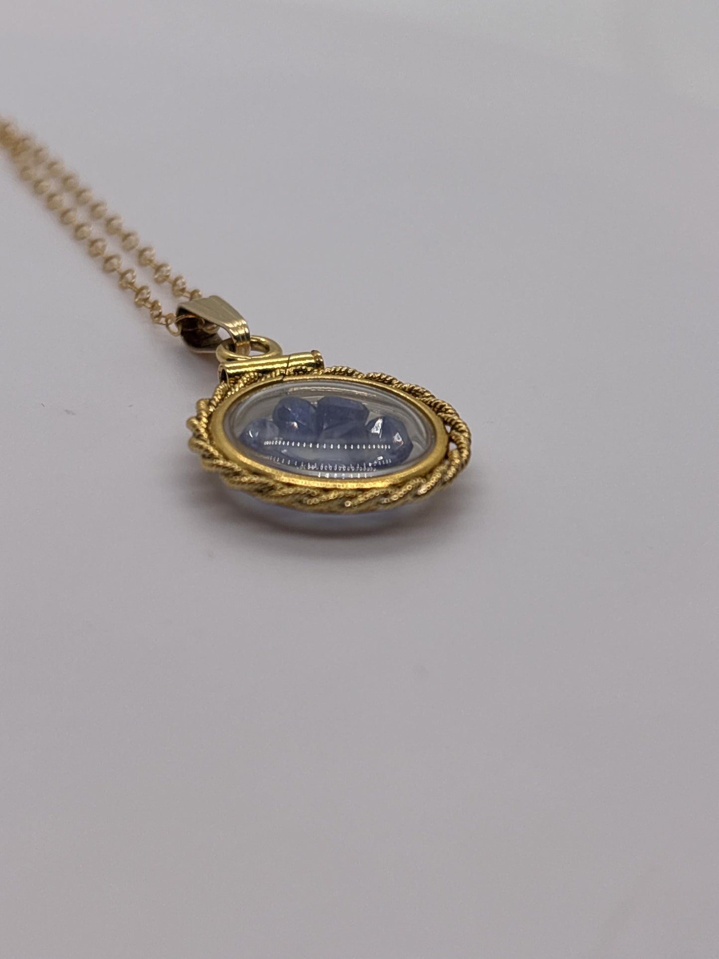 Handmade 12.5 mm 14k gold filled Gemstone Shaker Locket with twisted Rope edge bezel, 0.75 cttw. Blue Saphire, Birthstone September