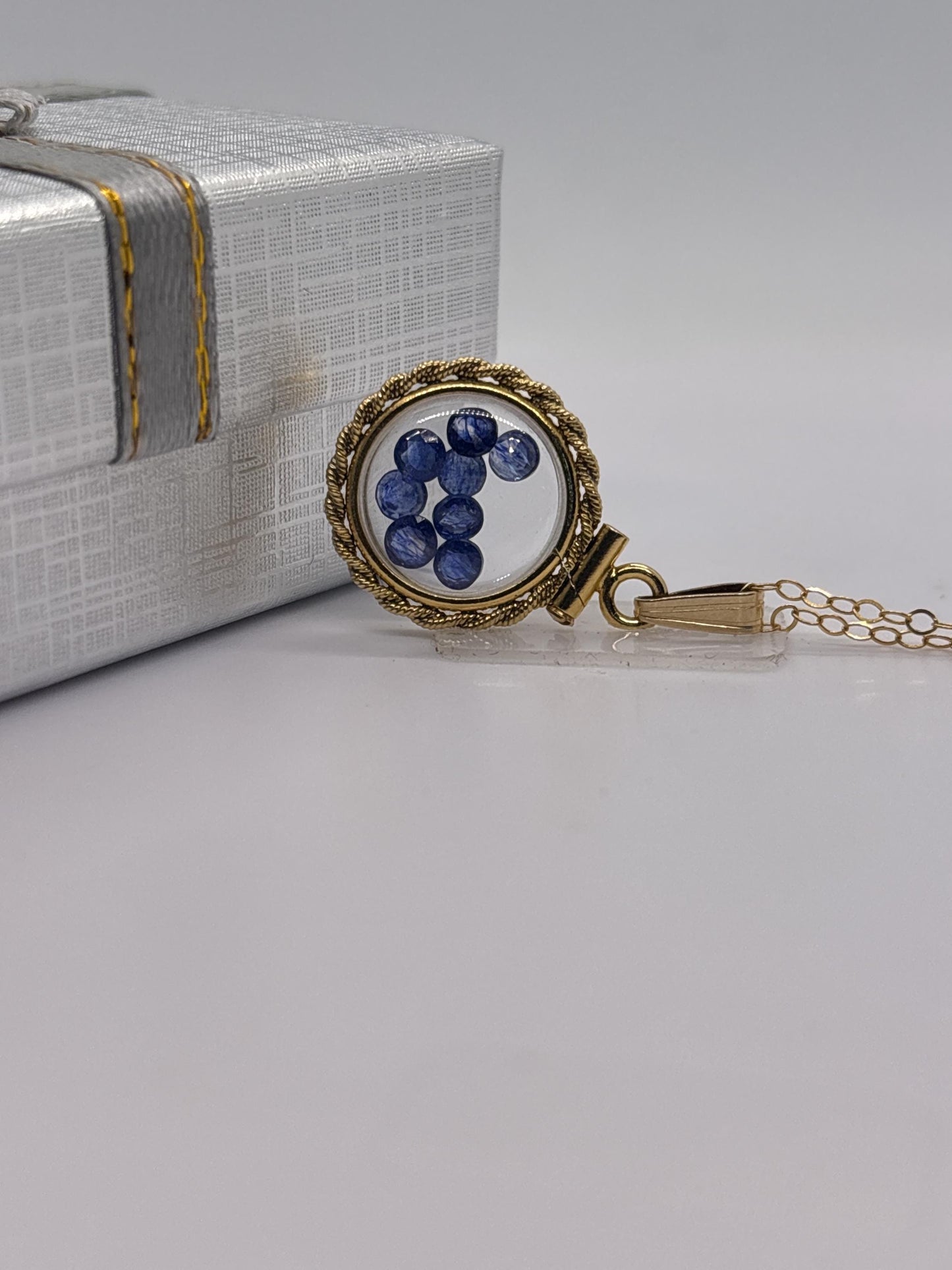 Handmade 12.5 mm 14k gold filled Gemstone Shaker Locket with twisted Rope edge bezel, 0.75 cttw. Blue Saphire, Birthstone September