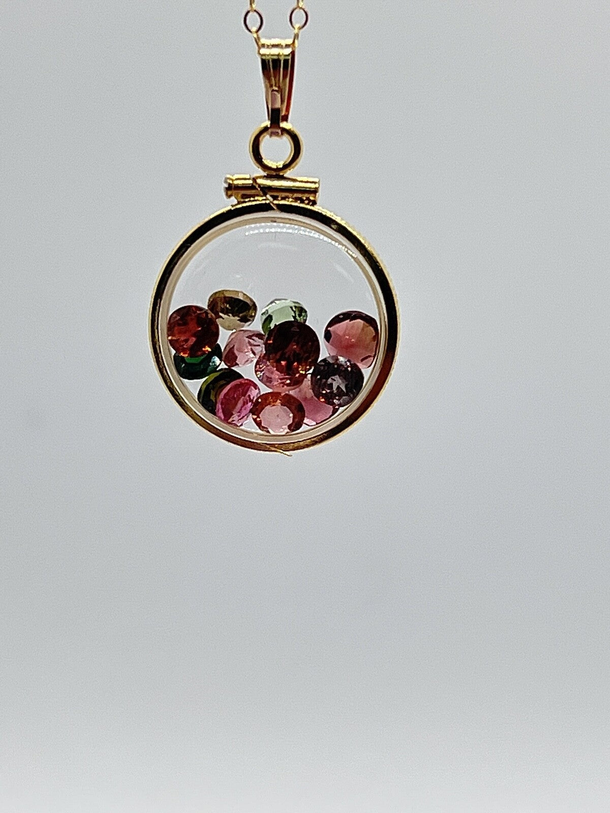 Empty Customizable Nickel Size 14k gold filled Lucite Shaker locket, Lucite