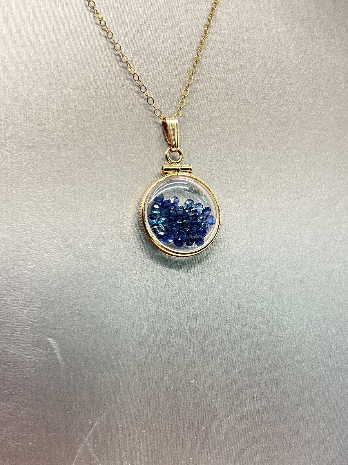 14k Solid gold dime size Lucite Shaker Locket w/ Sapphire, September birthstone