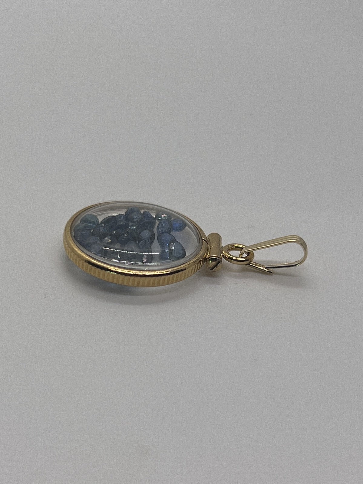 14k Solid gold dime size Lucite Shaker Locket w/ Sapphire, September birthstone