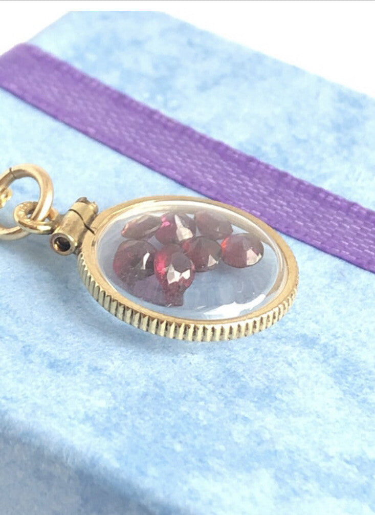15 mm Vintage 12k gold filled shaker locket with 1.16 TCW 3 mm cut garnets, Jan