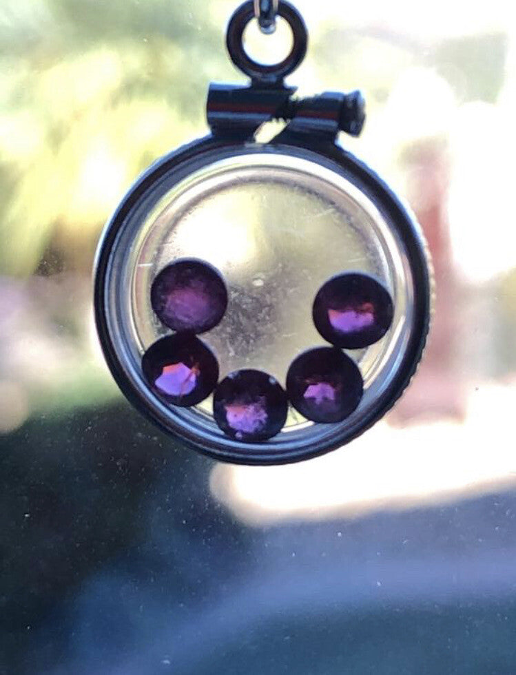 12.5 mm Handmade sterling silver shaker locket with 0.85 TCW of genuine garnets