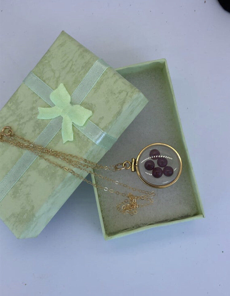 20 mm Vintage 12k gold filled shaker locket with 4 TCW Garnets, January Birth