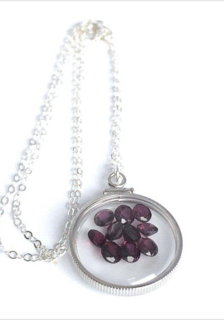 20 mm Sterling Silver Shaker locket with 4.16 TCW genuine 4 mm Garnets, January