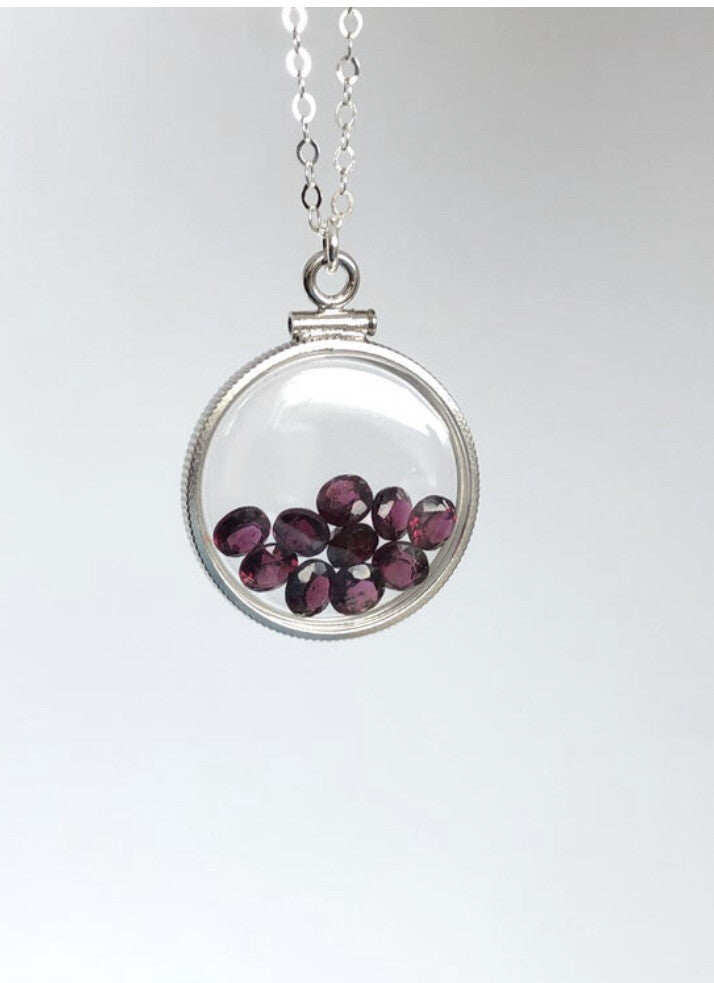 20 mm Sterling Silver Shaker locket with 4.16 TCW genuine 4 mm Garnets, January
