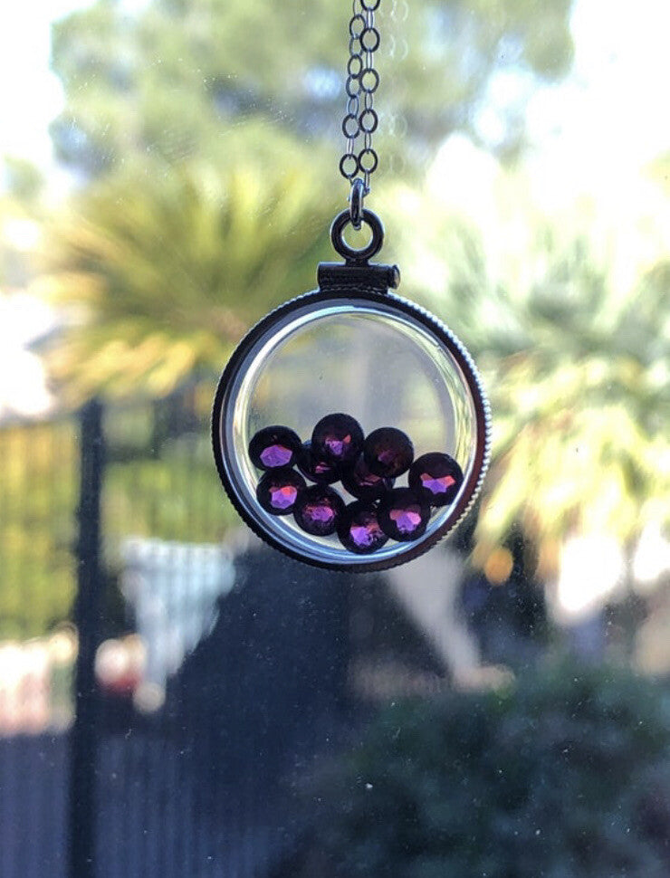 20 mm Sterling Silver Shaker locket with 4.16 TCW genuine 4 mm Garnets, January