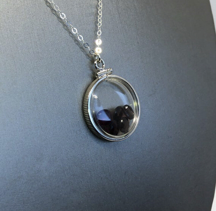 20 mm Sterling Silver Shaker locket with 2.55 TCW genuine Garnets, January