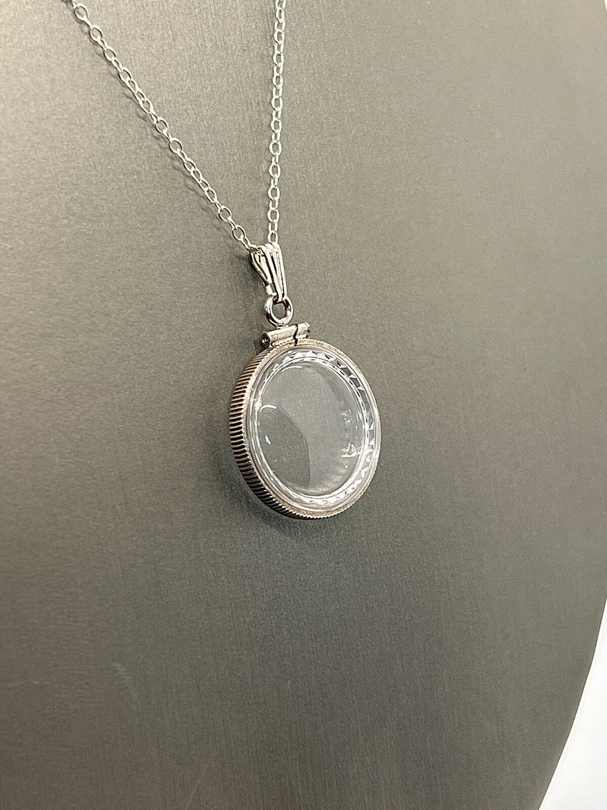 Empty Customizable Nickel Size Sterling Silver Lucite Shaker locket diamond edge