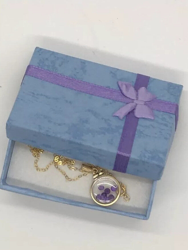 15 mm Vintage 12k gold filled locket with 7 ,3mm beautiful cut amethyst 0.7 tcw
