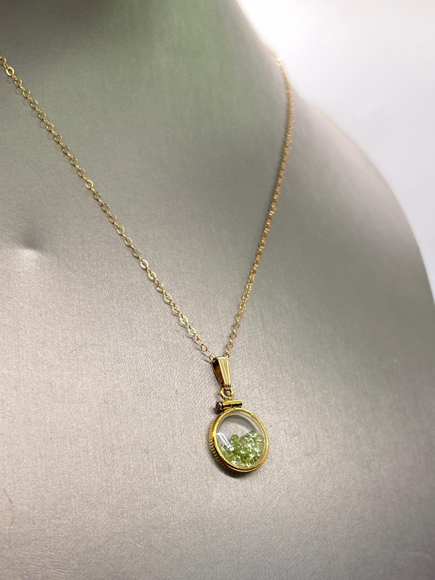 Handmade 12.5 mm 14k gold filled Gemstone Shaker Locket, 0.75 cttw. Green Peridot, Birthstone August
