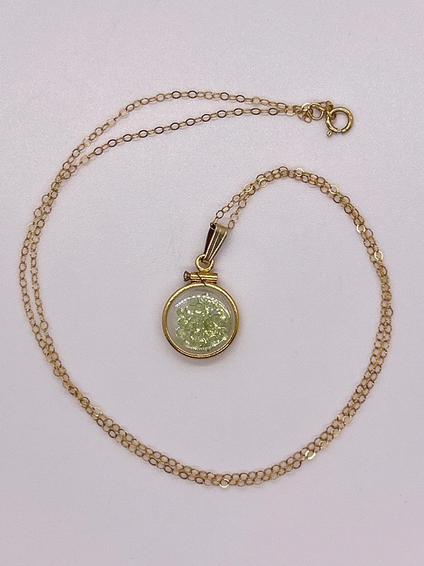 Handmade 12.5 mm 14k gold filled Gemstone Shaker Locket, 0.75 cttw. Green Peridot, Birthstone August