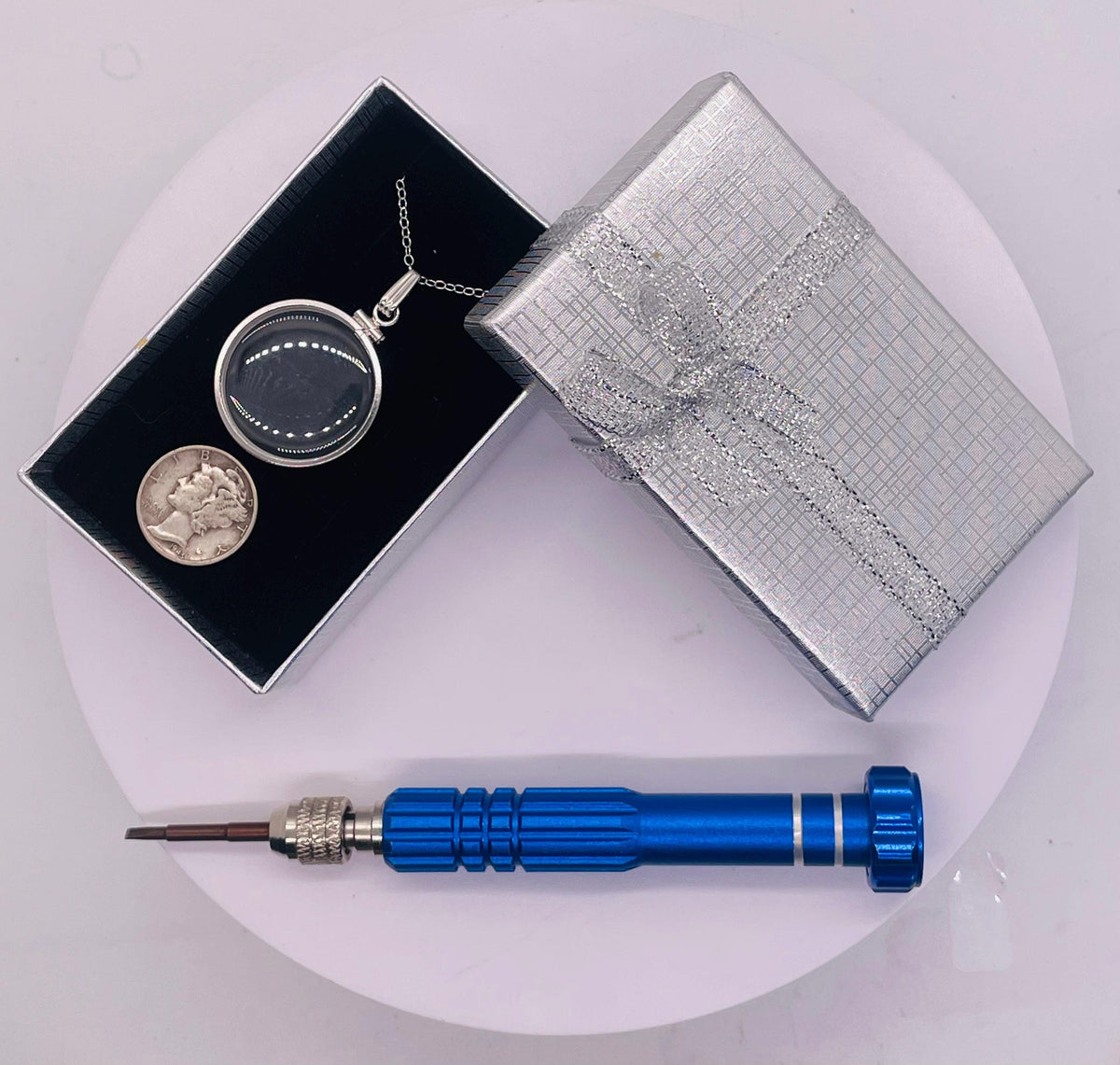 Empty 25mm sterling silver locket | free small screwdriver included!