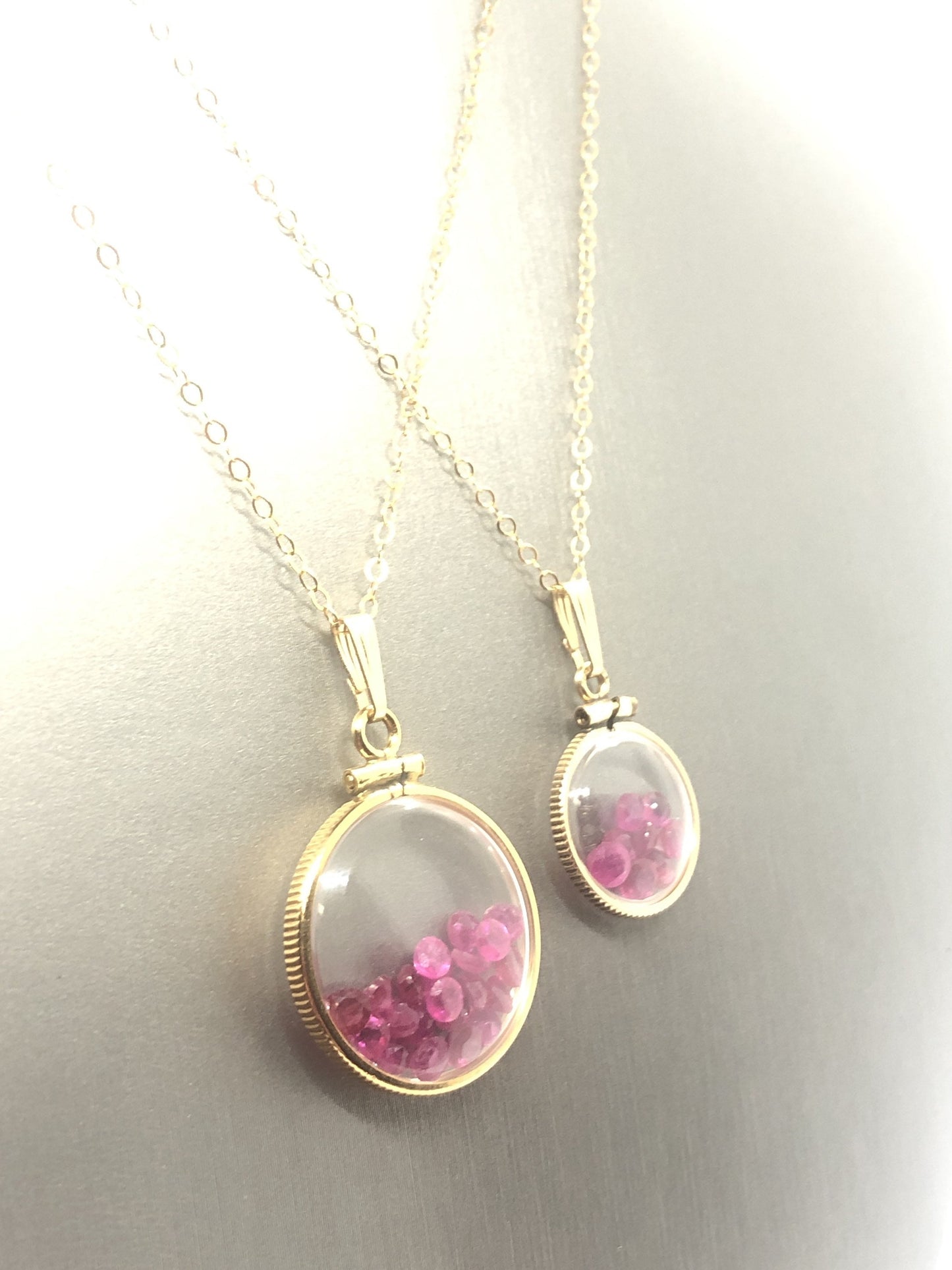 Custom made 40 Ruby Vintage shaker Locket 12k gold filled, 50 year old New Stock, 20mm.