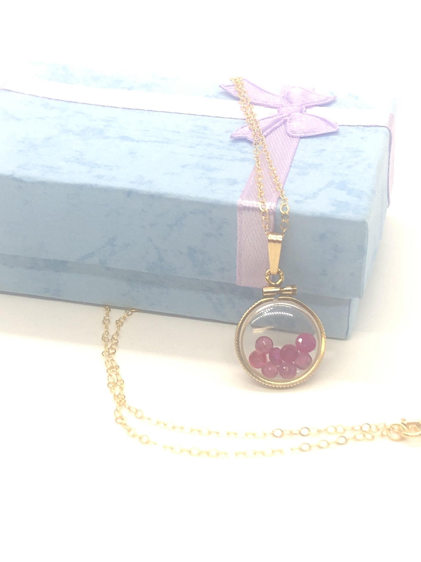 Custom made 40 Ruby Vintage shaker Locket 12k gold filled, 50 year old New Stock, 20mm.
