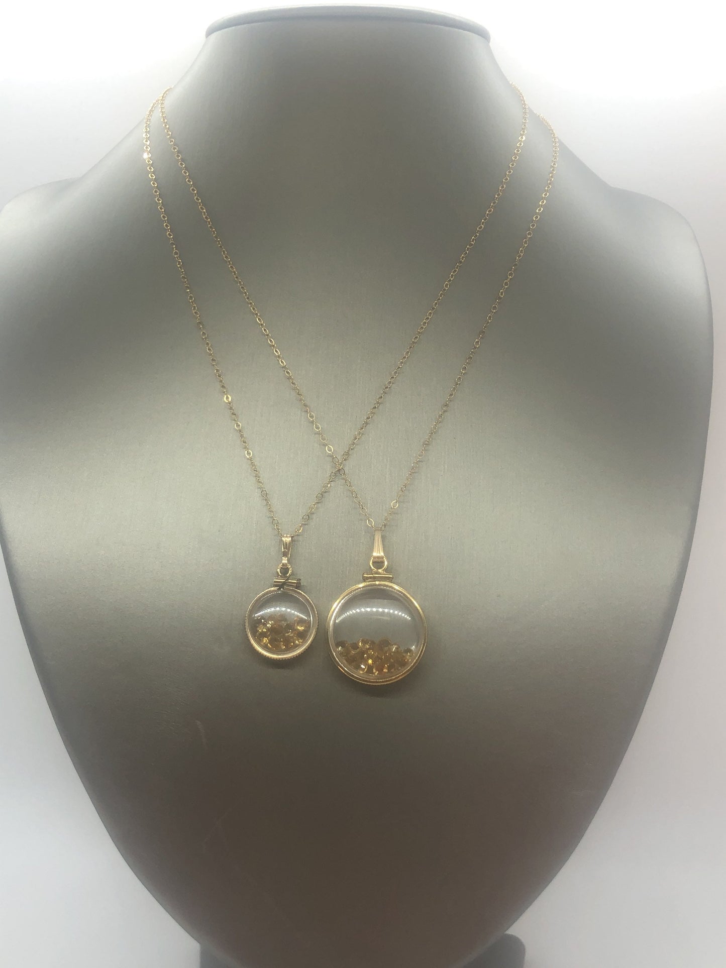 Vintage Citrine shaker Locket 12k gold filled, 50 year old New Stock, 20mm or 15 mm,November Birthstone , Mother's Day