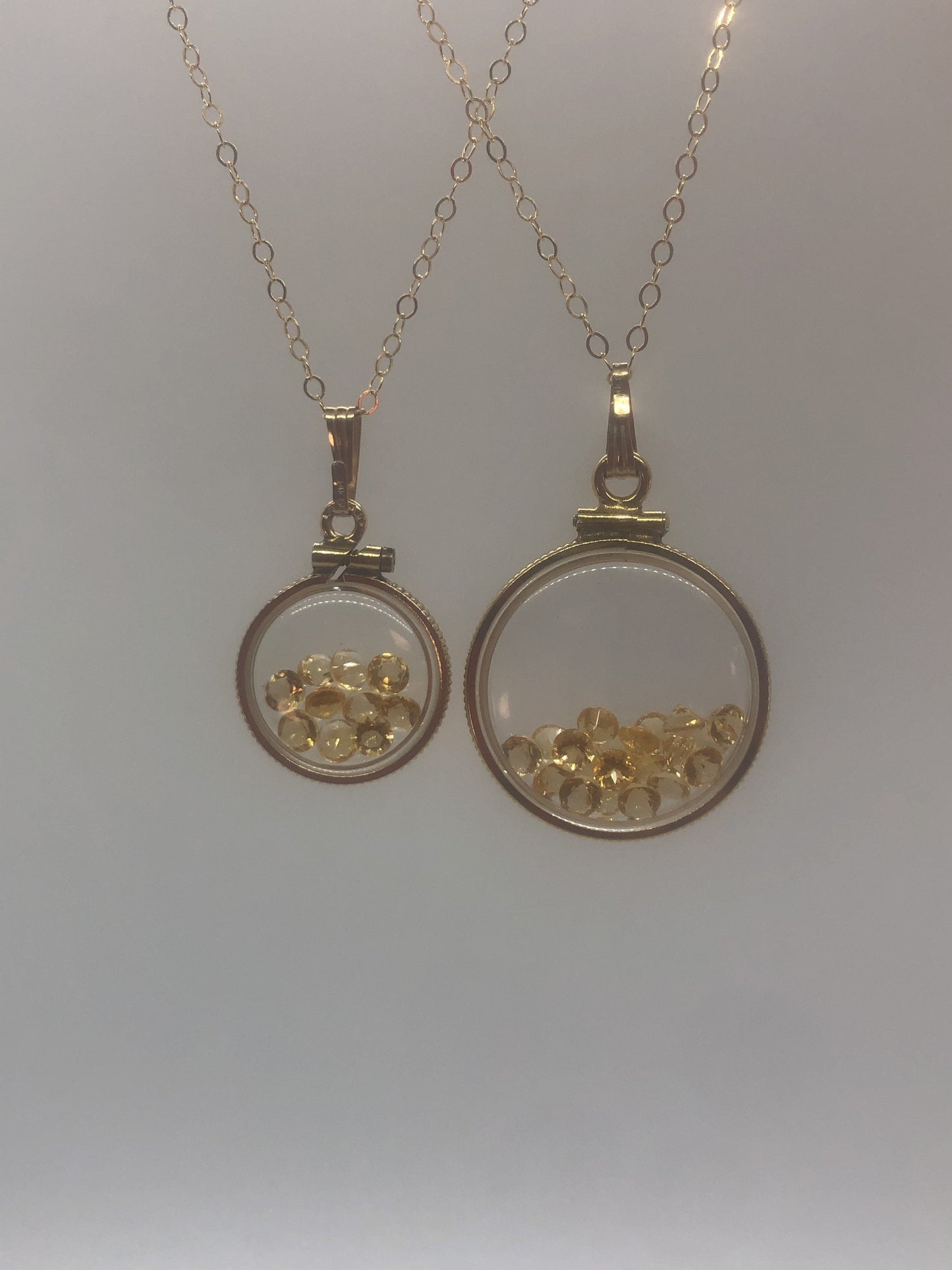 Vintage Citrine shaker Locket 12k gold filled, 50 year old New Stock, 20mm or 15 mm,November Birthstone , Mother's Day