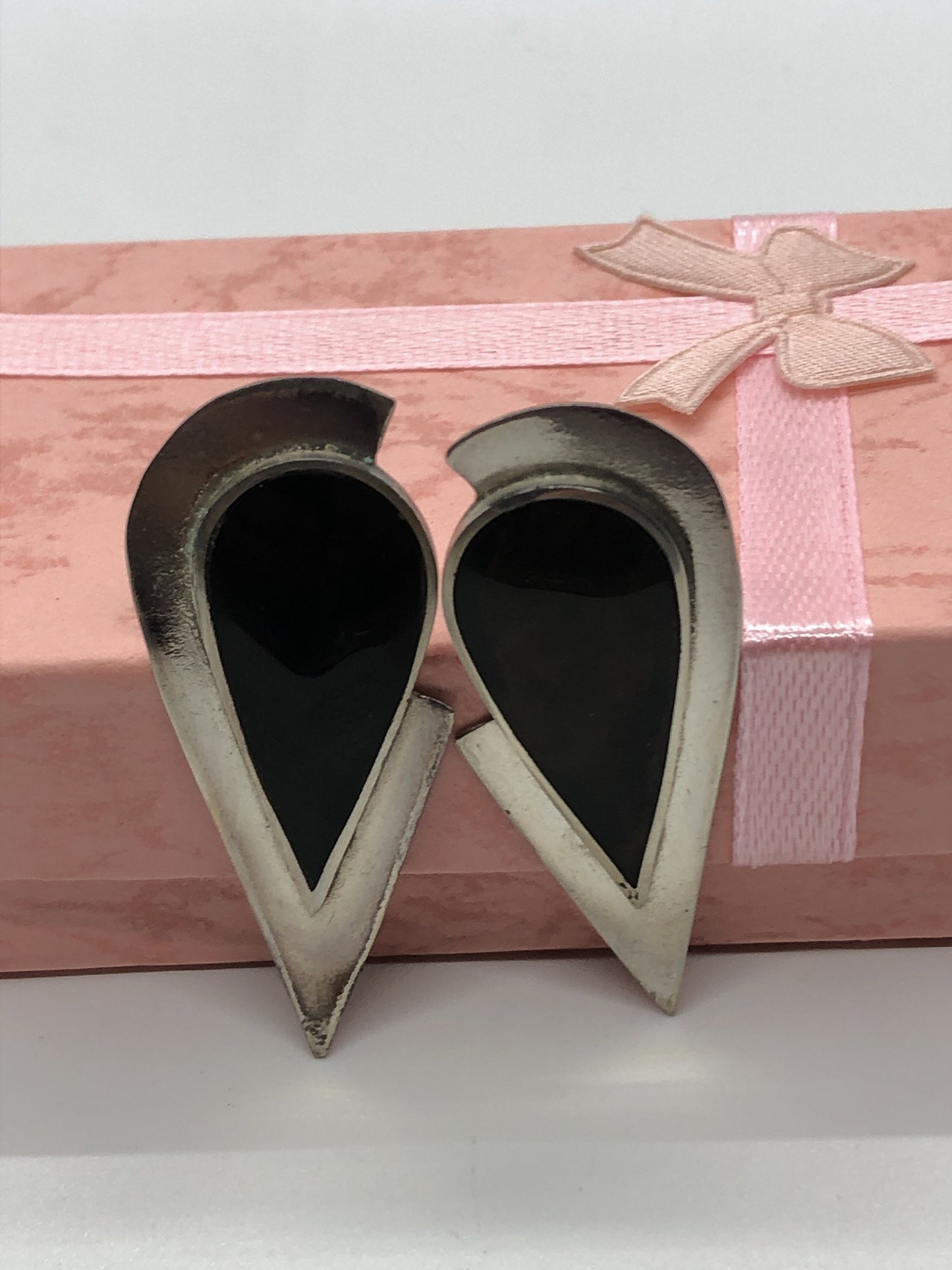 Handmade Sterling and Onyx post back Indonesia, Vintage new old stock, Beautiful tear drop shape