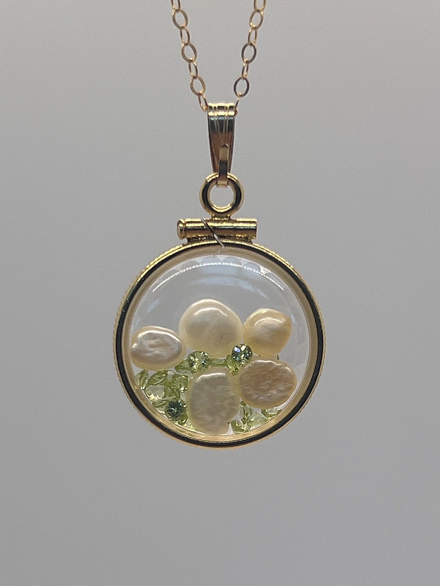 Reversible Lucite Diamond Edge Handmade 14k gold filled Pearl and Peridot Shaker Locket Nickel size. Audrey design.