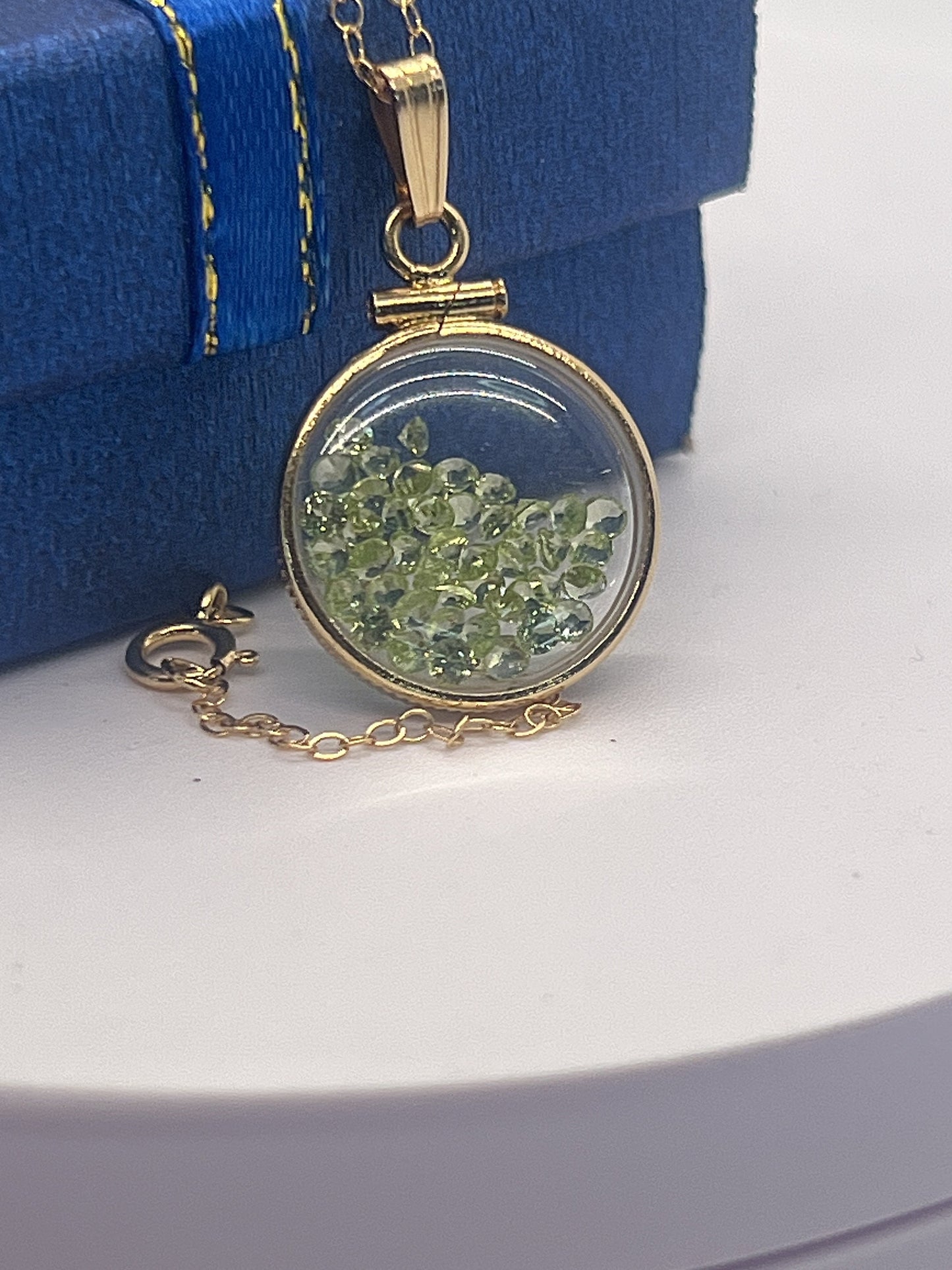14k Solid Gold Handmade Dime size Peridot shaker locket, 1.75 TCW, August birthstone.