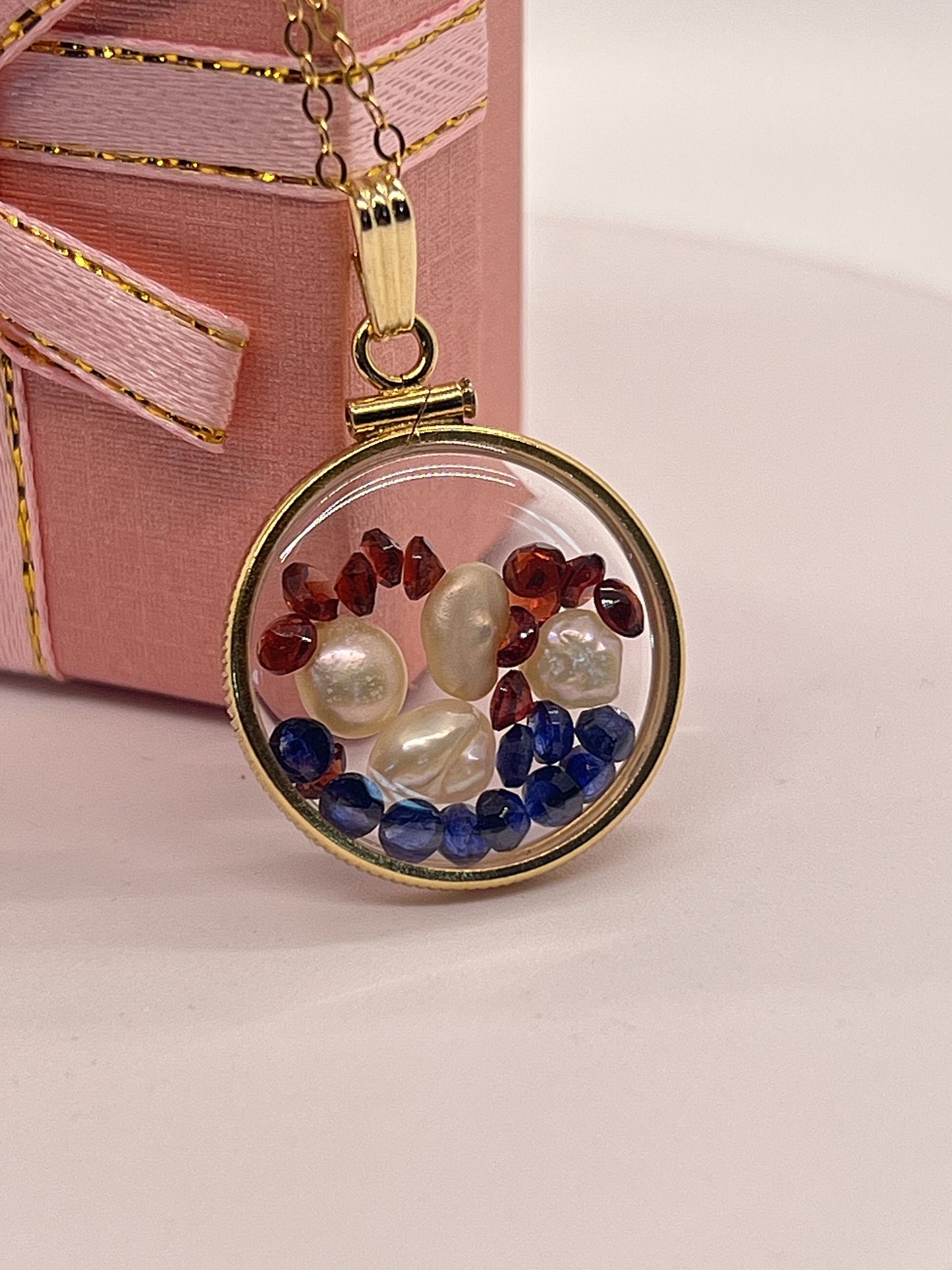 Solid 14k Gold Lucite Handmade mix of Garnet, Sapphire and Pearl Shaker Locket. Round cut Colorful gems. Artistic Series-US Flag colors