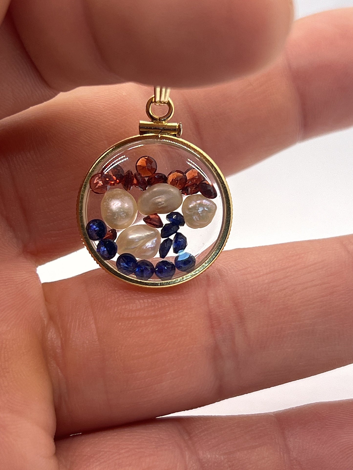 Solid 14k Gold Lucite Handmade mix of Garnet, Sapphire and Pearl Shaker Locket. Round cut Colorful gems. Artistic Series-US Flag colors