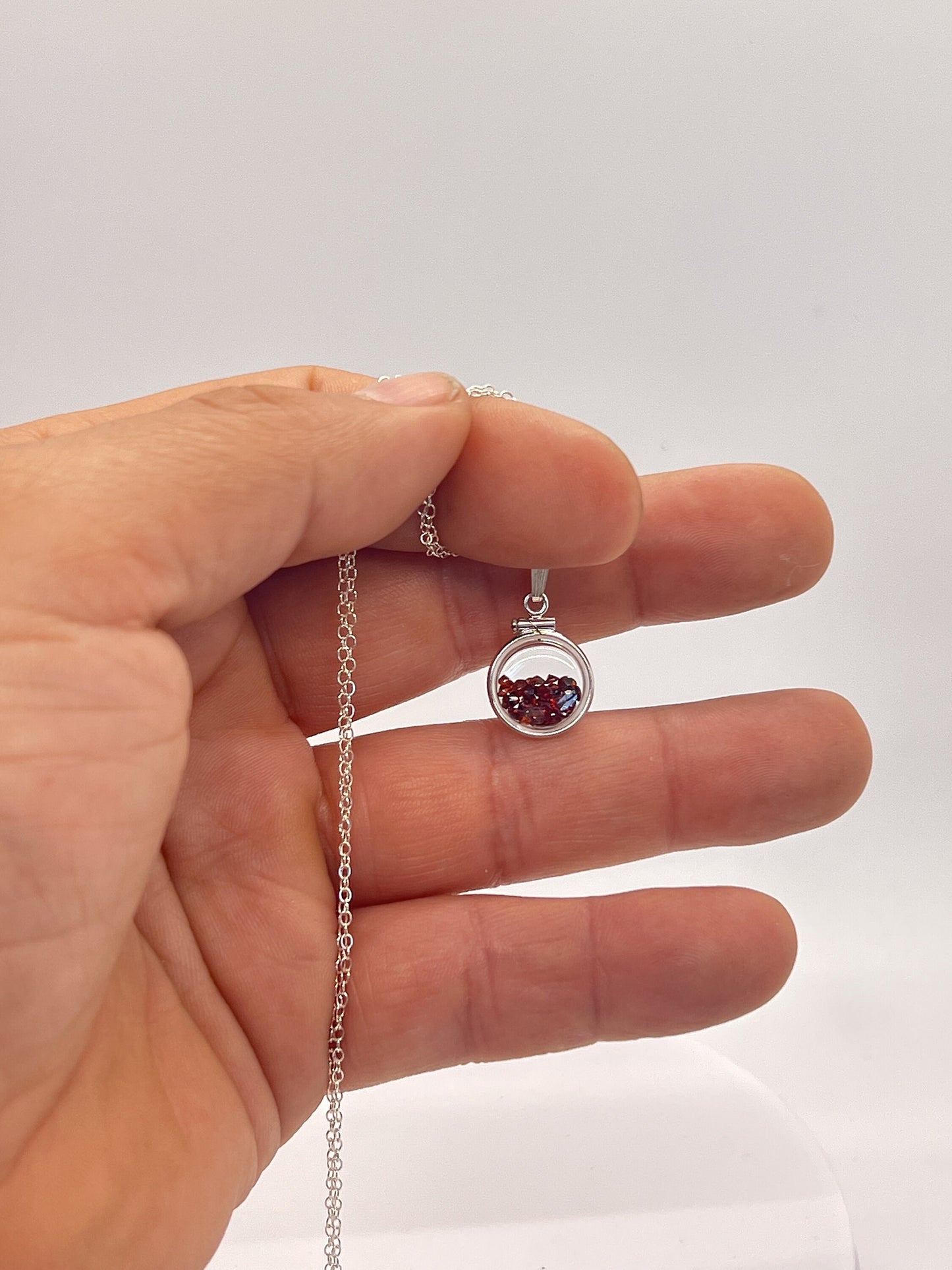 Handmade Diminutive Sterling Silver Garnet Shaker Locket Lucite View Locket, Necklace, Beautiful January Birthstone. 1.65 TCW, red round cut