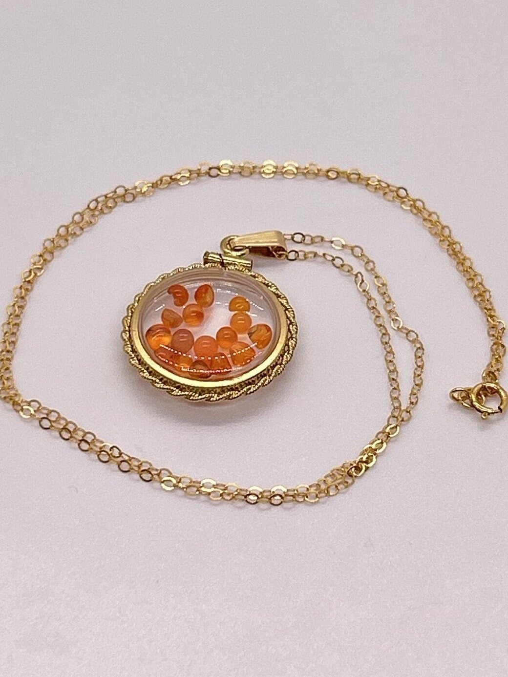 Handmade Nickle sized Carnelian Rope edge gold filled shaker locket, 2.070 CTW round Carnelian cabochons.