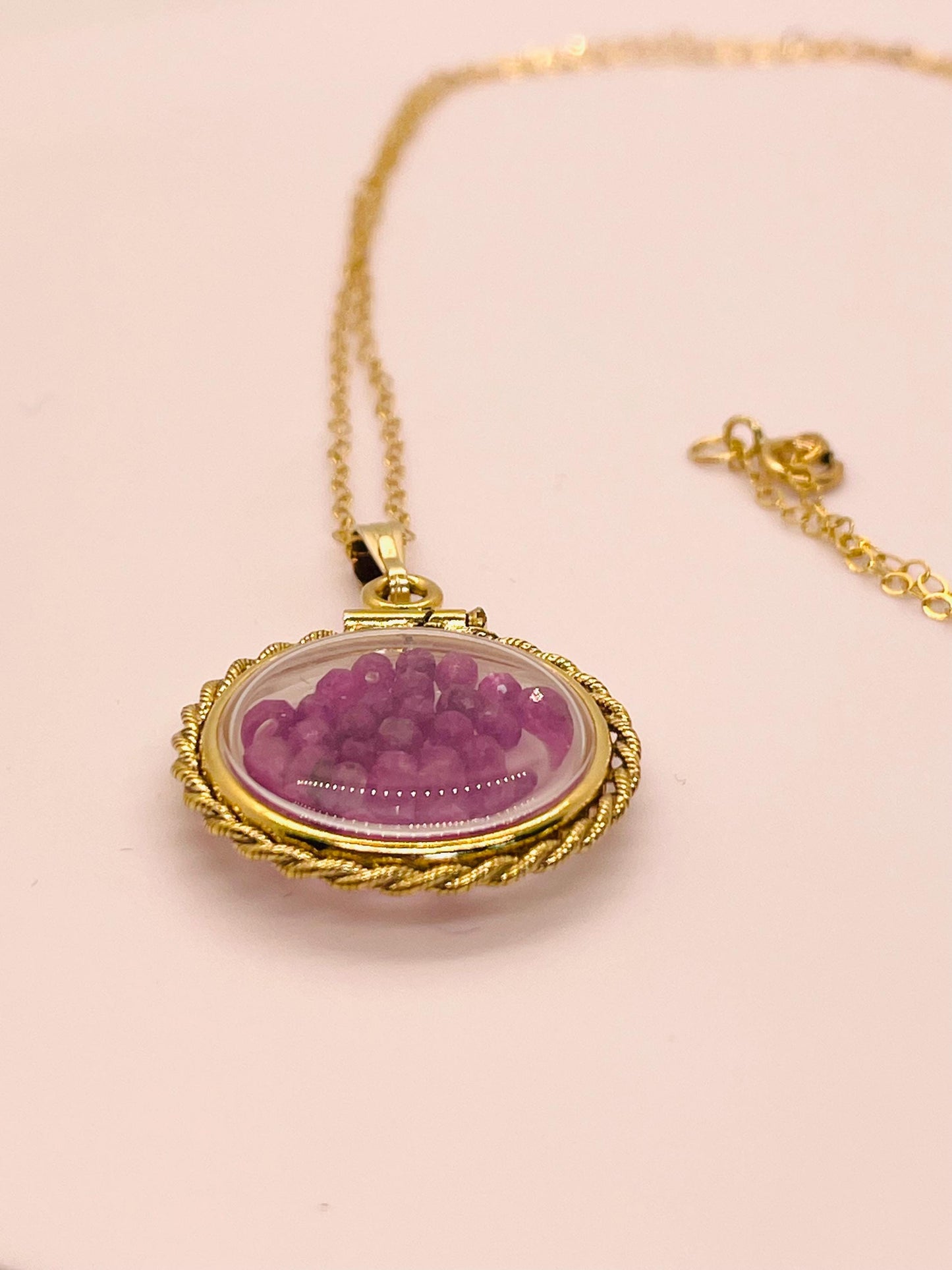 Hand Made 21 mm Nickel Size 14k Gold Filled Lucite Genuine Ruby Shaker Locket With ROPE EDGE and Beautiful Bead Crystals.