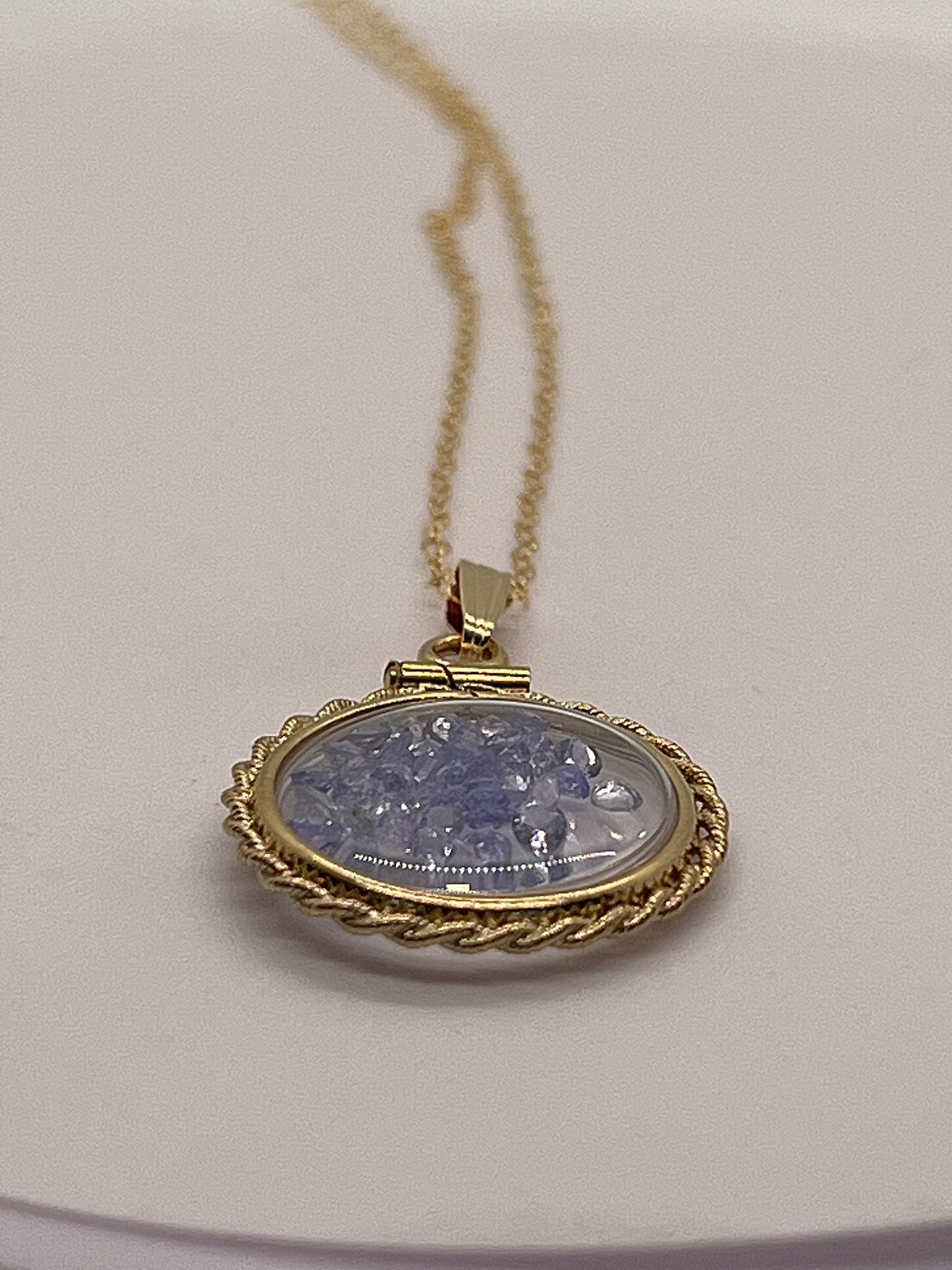 Hand Made 21 mm Nickel Size 14k Gold Filled Lucite Tanzanite Shaker Locket With ROPE EDGE December Birthstone.
