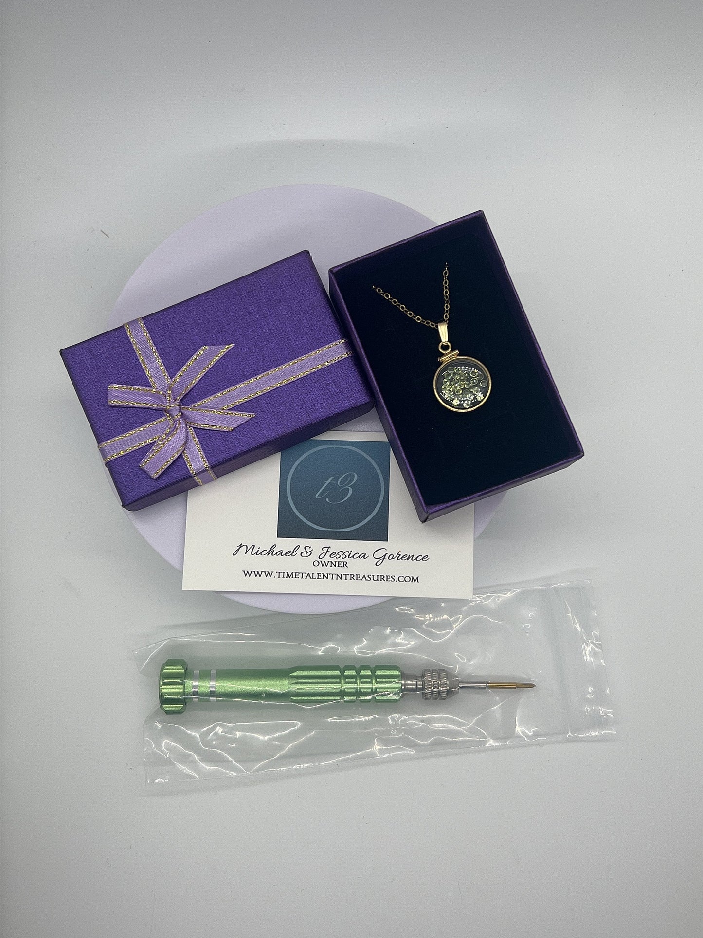 Solid 14k gold Empty 16.5mm  Handmade shaker Locket w/ FREE  small  SCREW DRIVER waiting for your little treasures, with chain