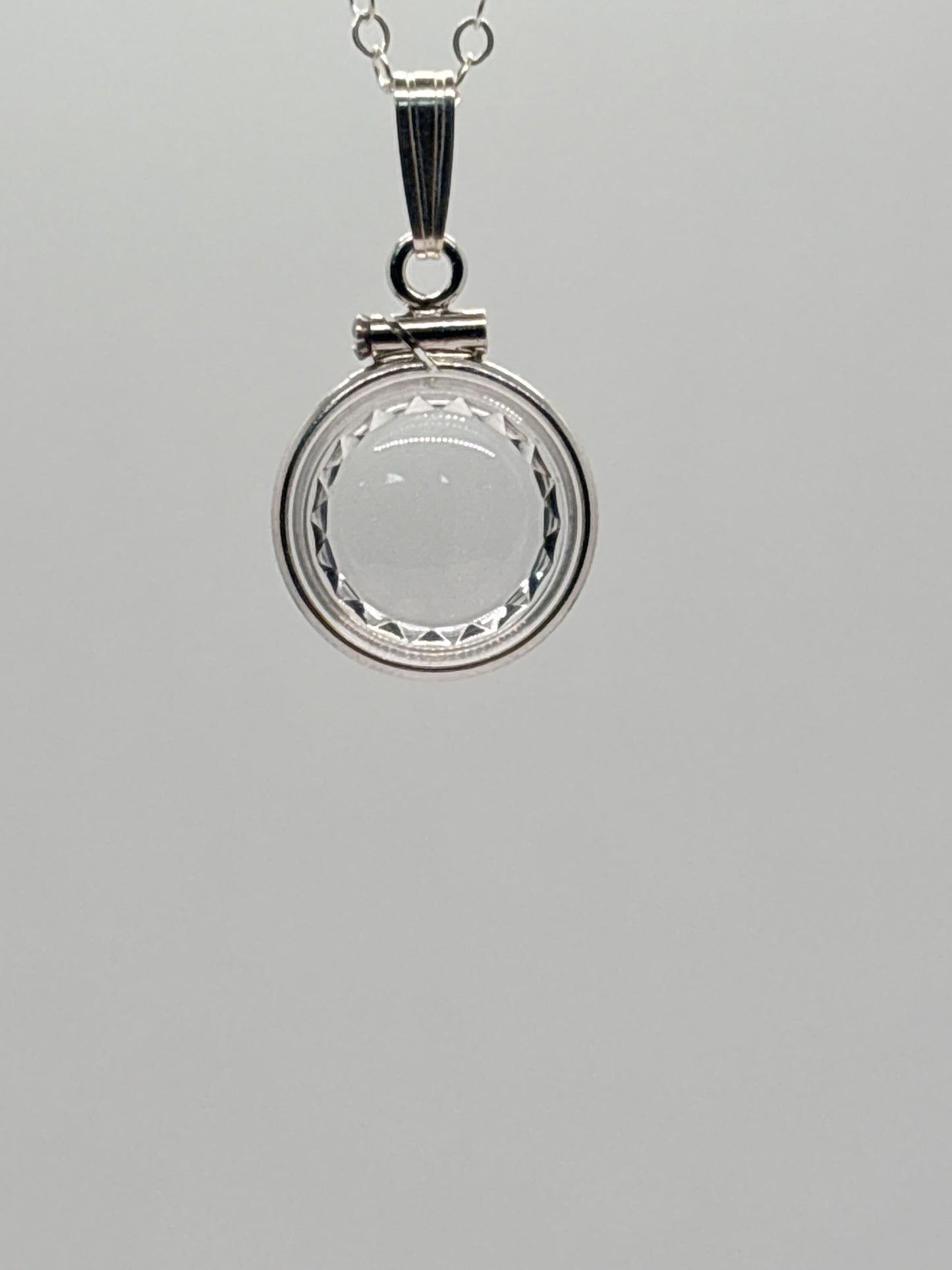 Empty, 12.5 mm Handmade sterling silver diamond edge shaker locket, FREE Screwdriver, waiting for your small treasures.