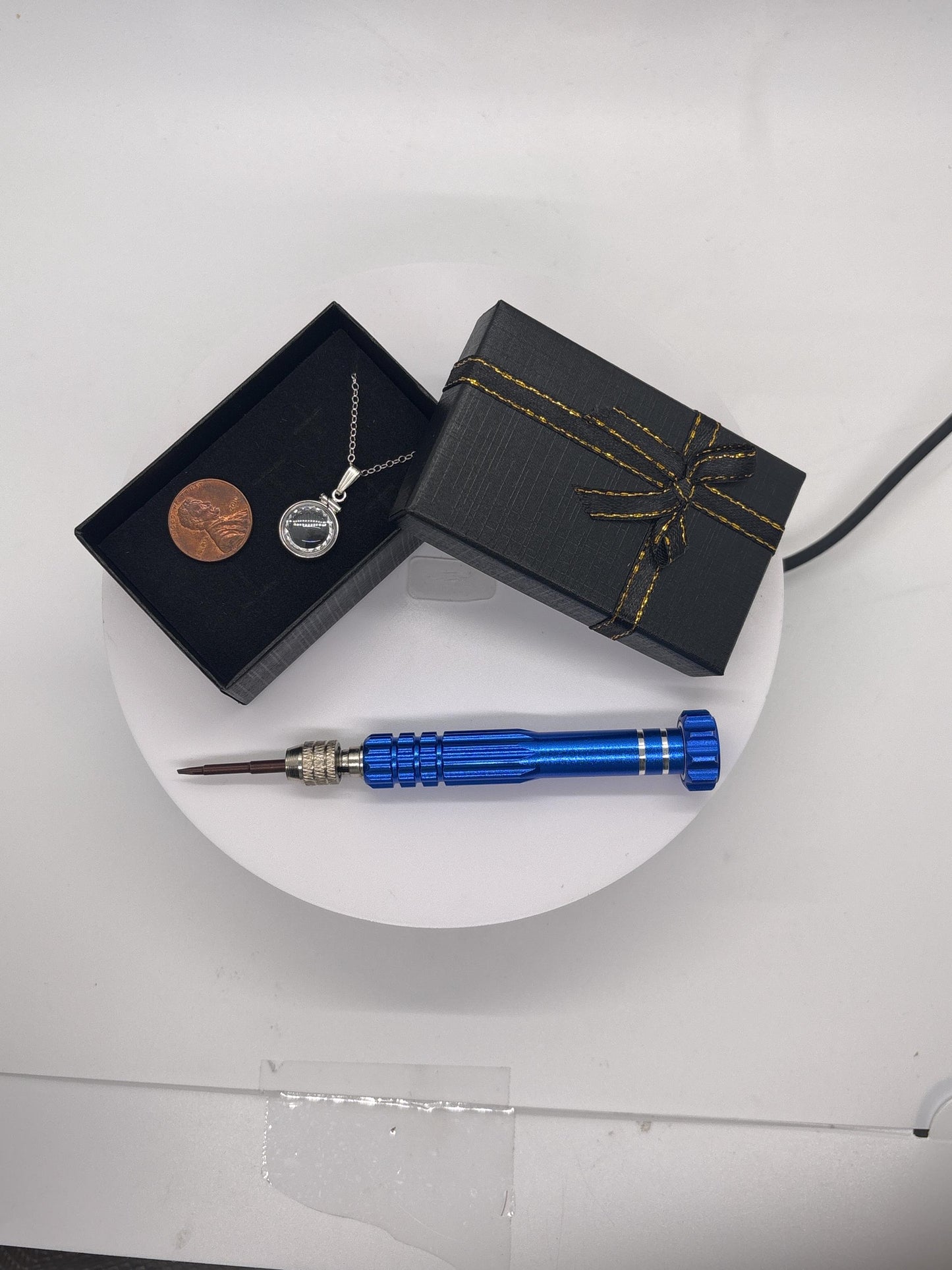 Empty, 12.5 mm Handmade sterling silver diamond edge shaker locket, FREE Screwdriver, waiting for your small treasures.