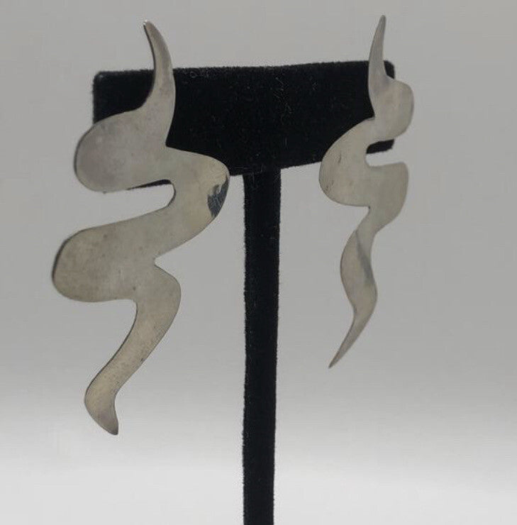 Large handmade sterling silver earring, Indonesia, Movement Form, new old stock