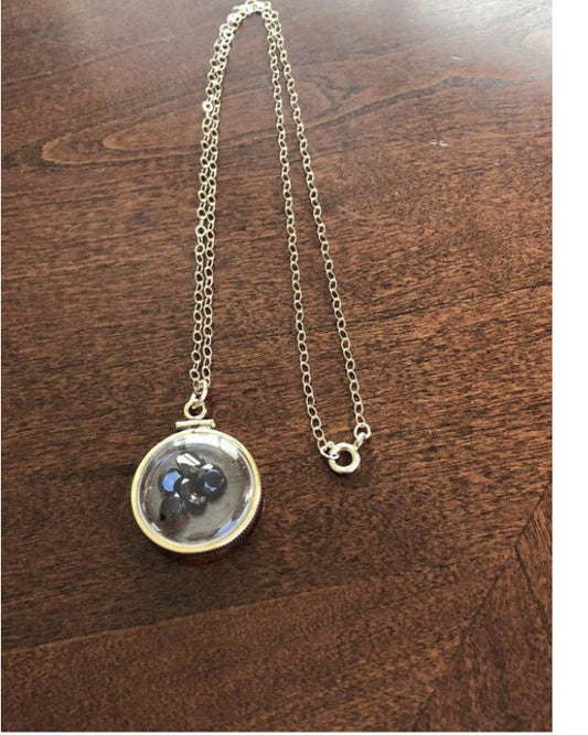 20mm Vintage 12k gold filled Shaker locket with five  floating genuine  Garnets