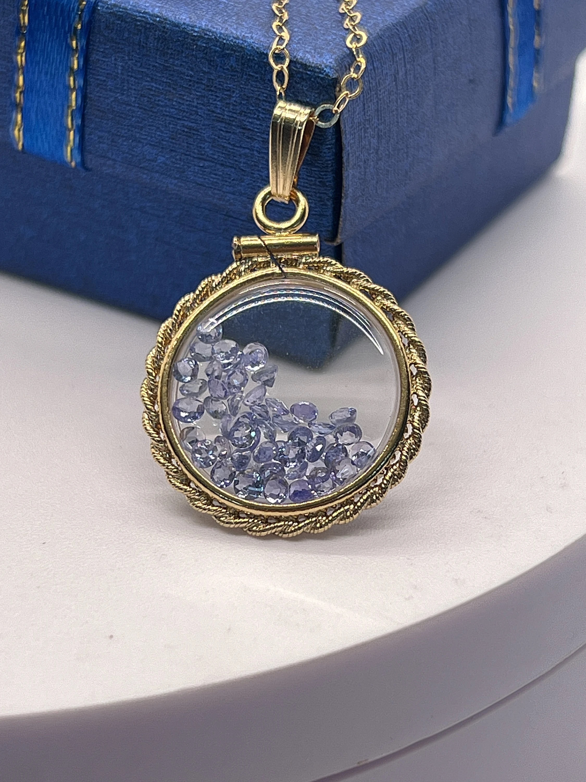 Tanzanite Rope Edge Shaker Locket 14k gold filled dime size Lucite, December