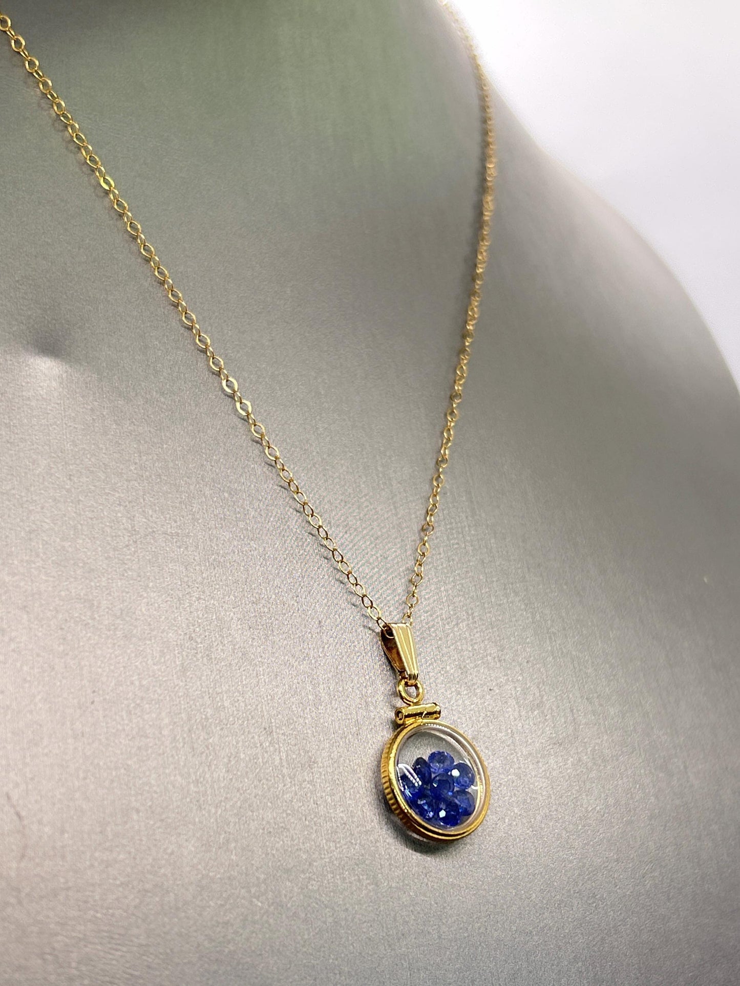 Handmade 12.5 mm 14k gold filled Gemstone  Shaker Locket, 0.75 cttw. Blue Saphire, Birthstone September