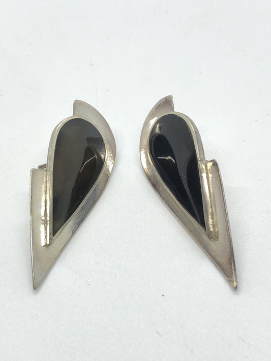 Handmade Sterling and Onyx post back Indonesia, Vintage new old stock, Beautiful tear drop shape